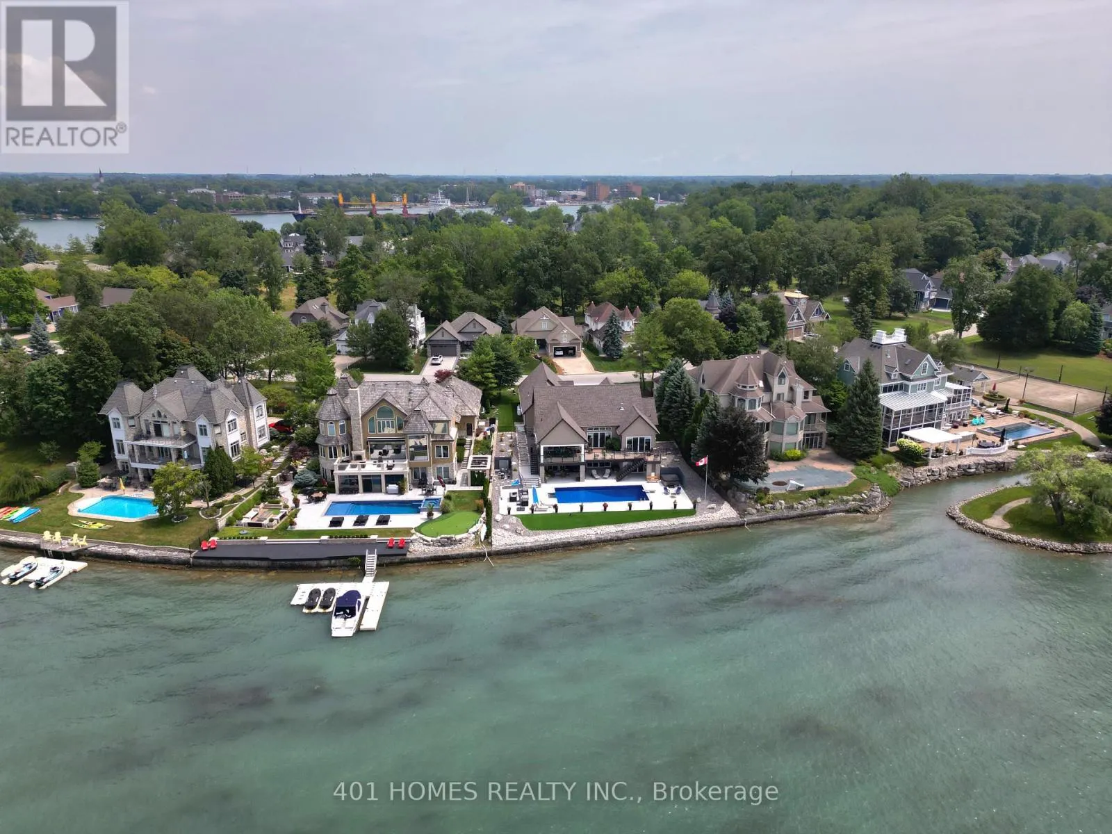257 CRYSTAL BAY DRIVE E