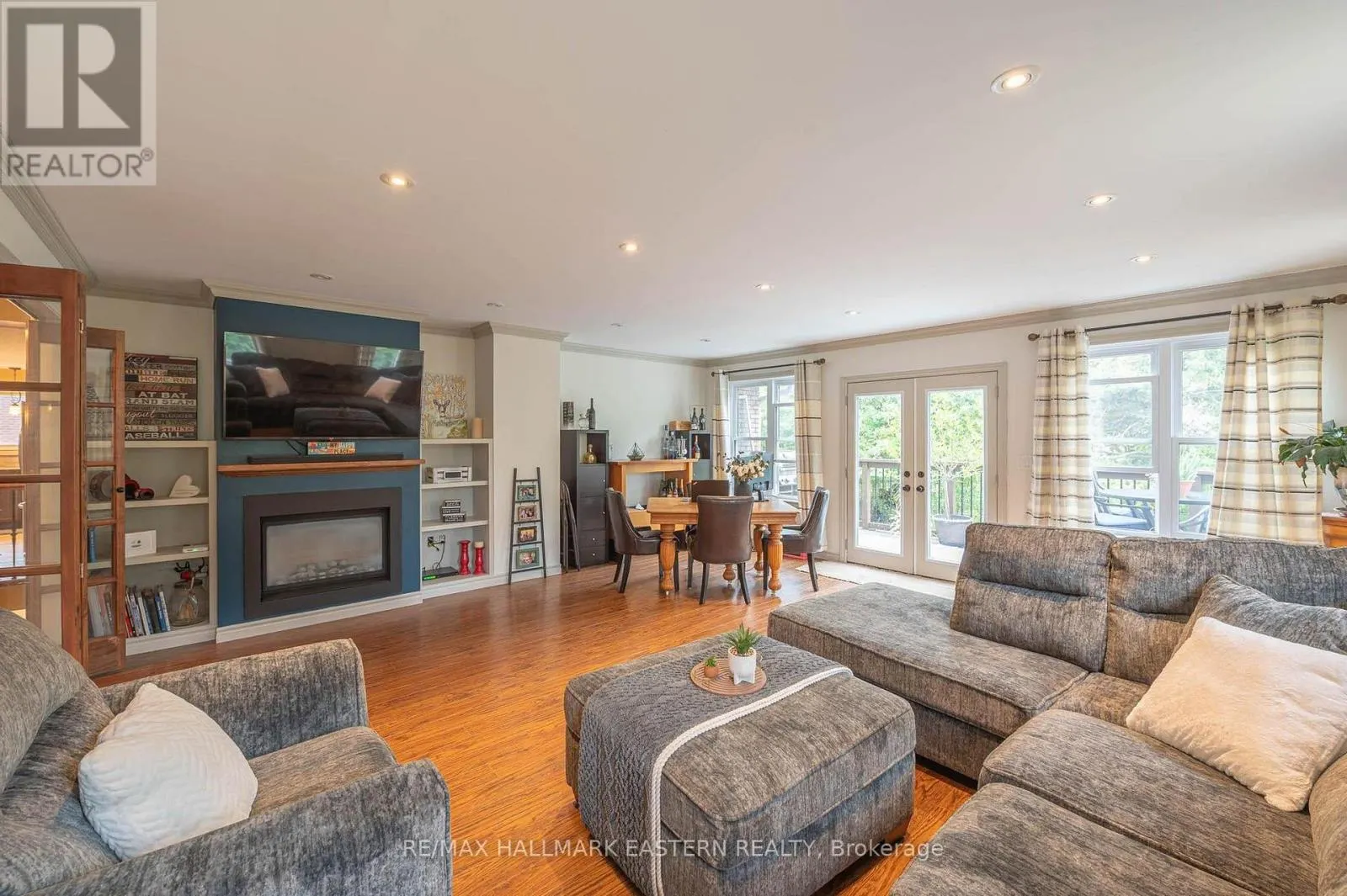3 CAROL PLACE