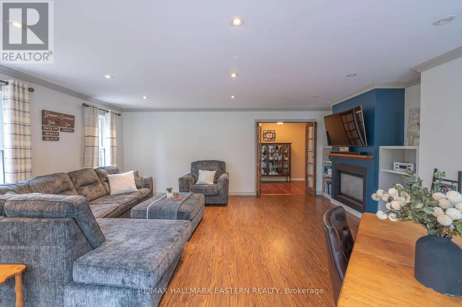 3 CAROL PLACE