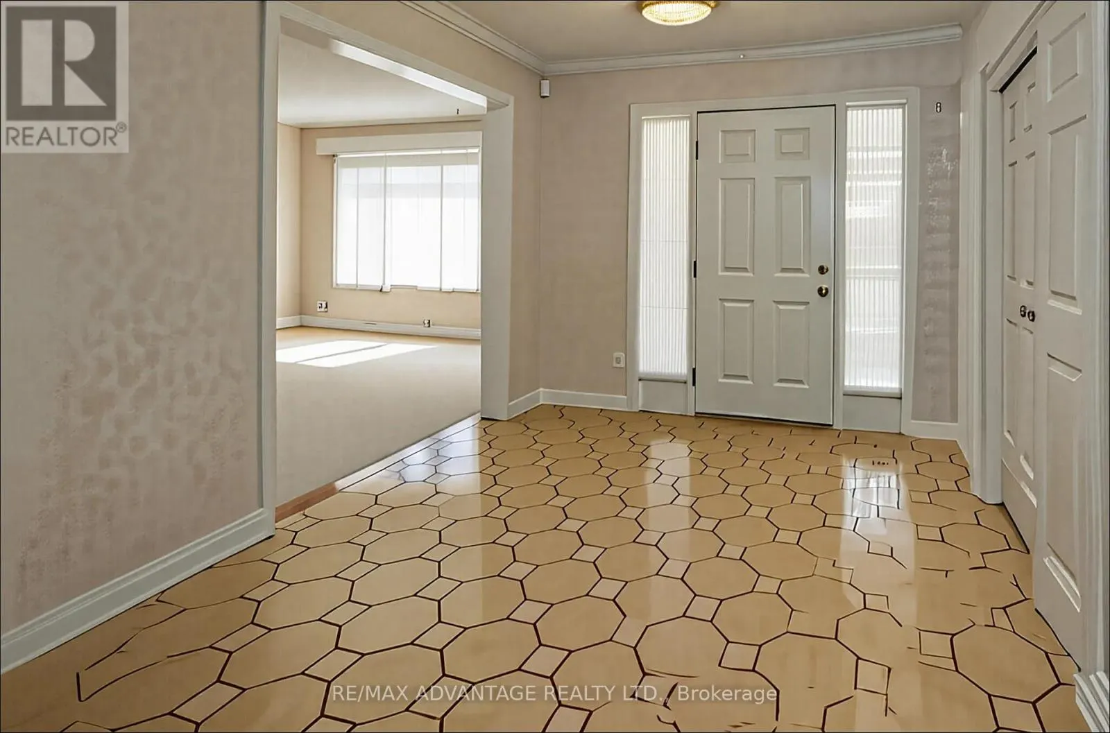 15 SPRUCEDALE COURT