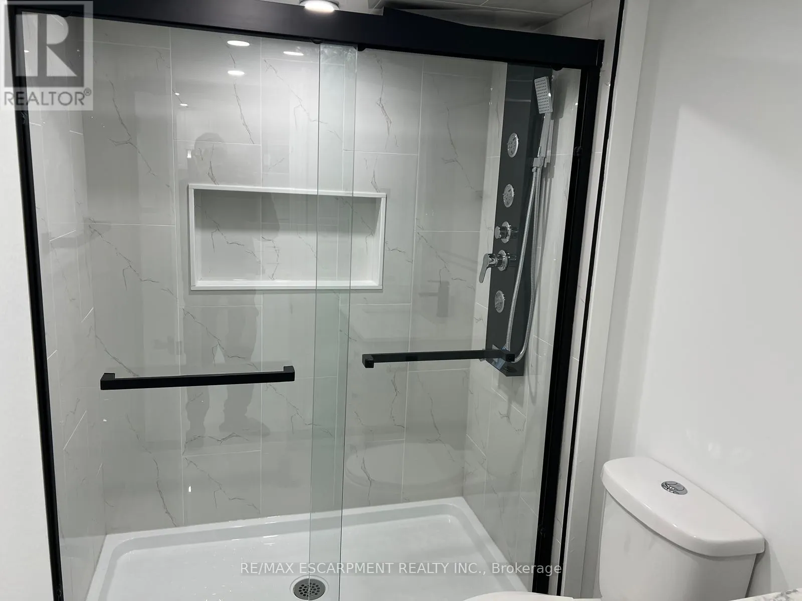 BASEMENT - 40 PAGEBROOK CRESCENT