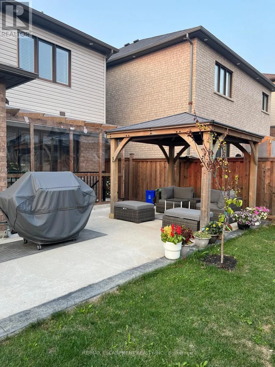 BASEMENT - 40 PAGEBROOK CRESCENT