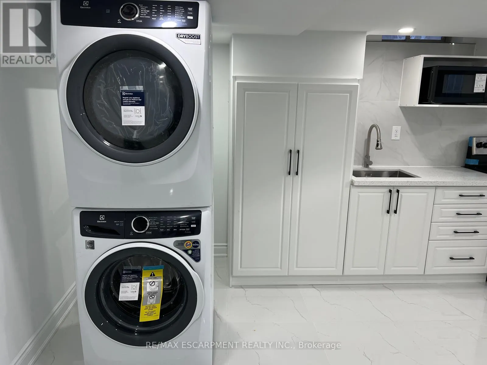 BASEMENT - 40 PAGEBROOK CRESCENT