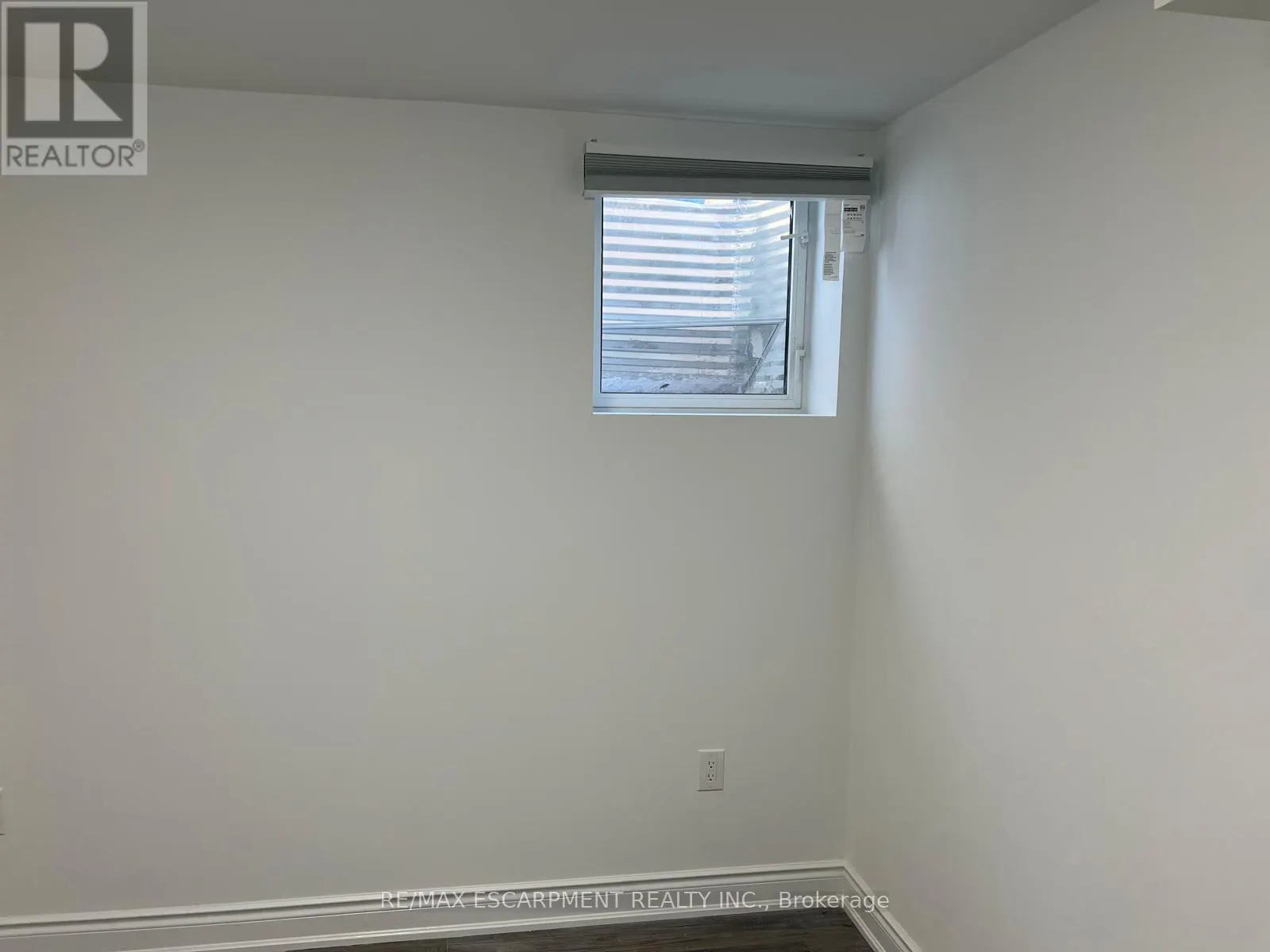 BASEMENT - 40 PAGEBROOK CRESCENT