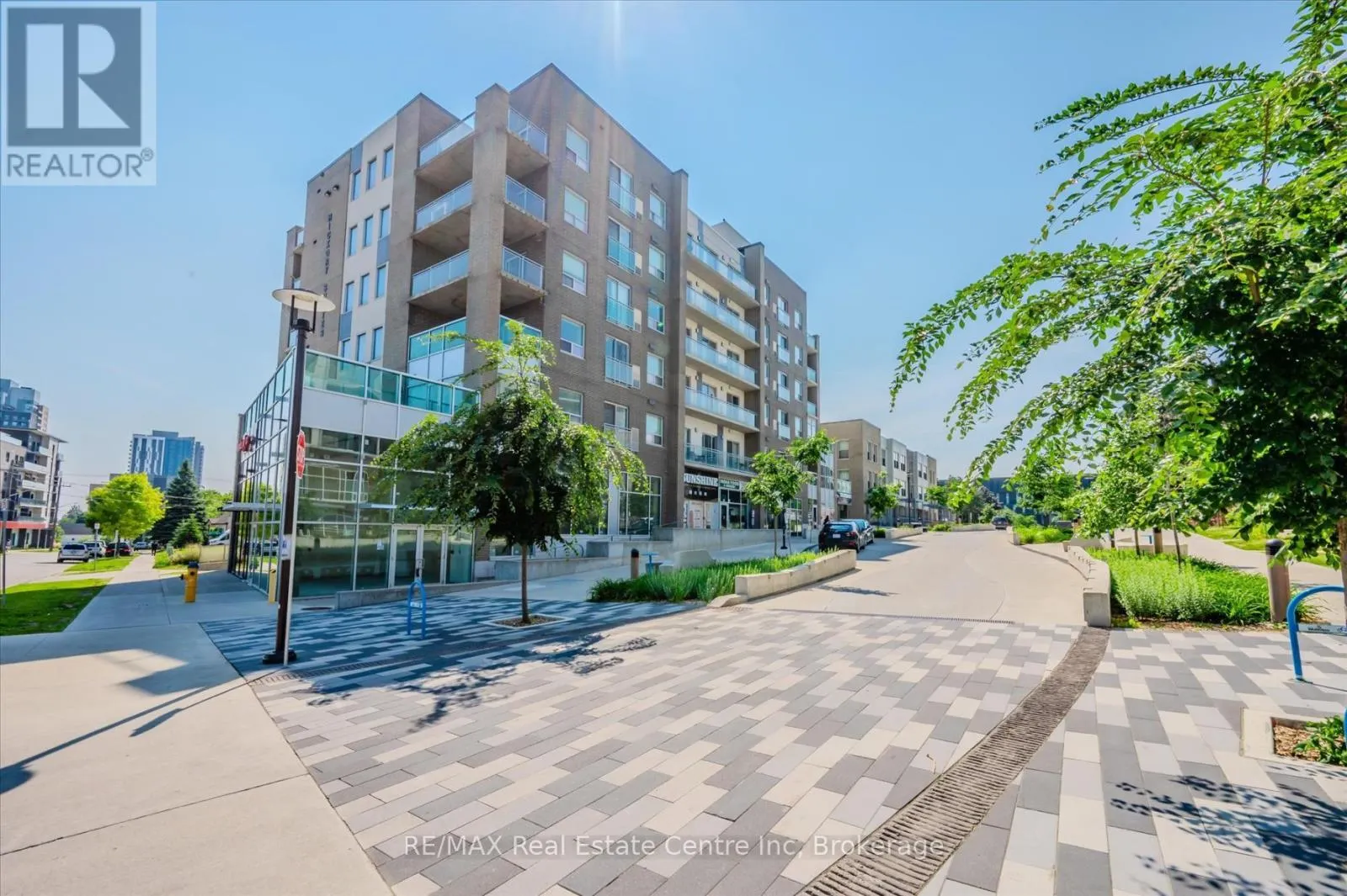 F515 - 275 LARCH STREET, #F515