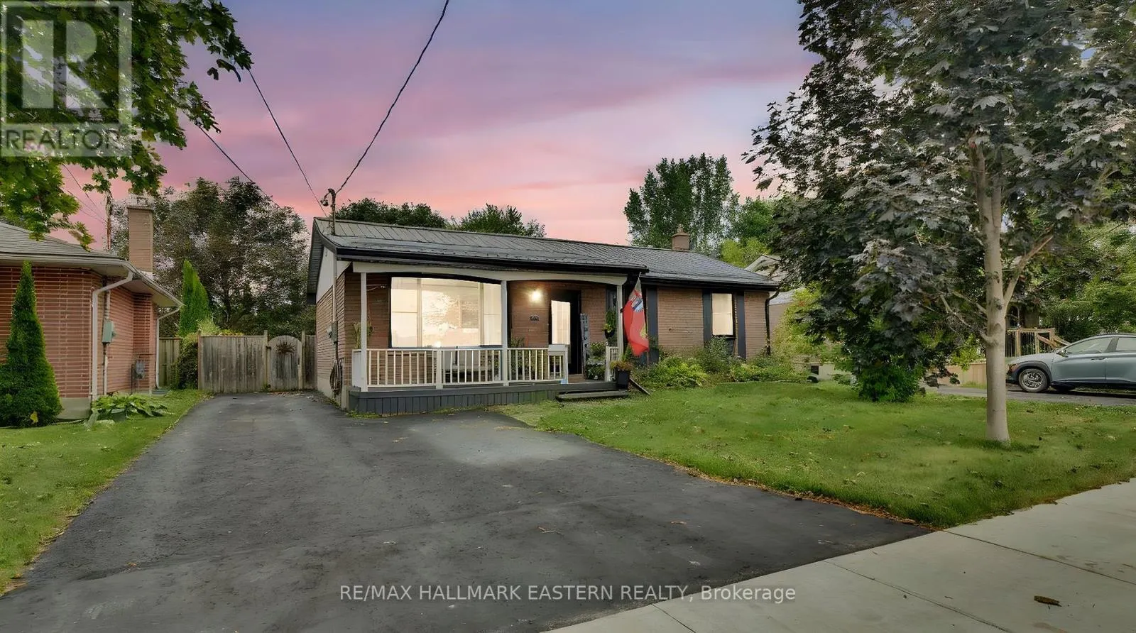 310 ELGIN STREET E