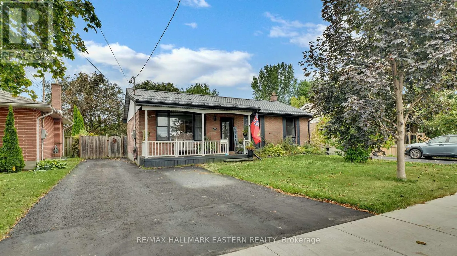 310 ELGIN STREET E