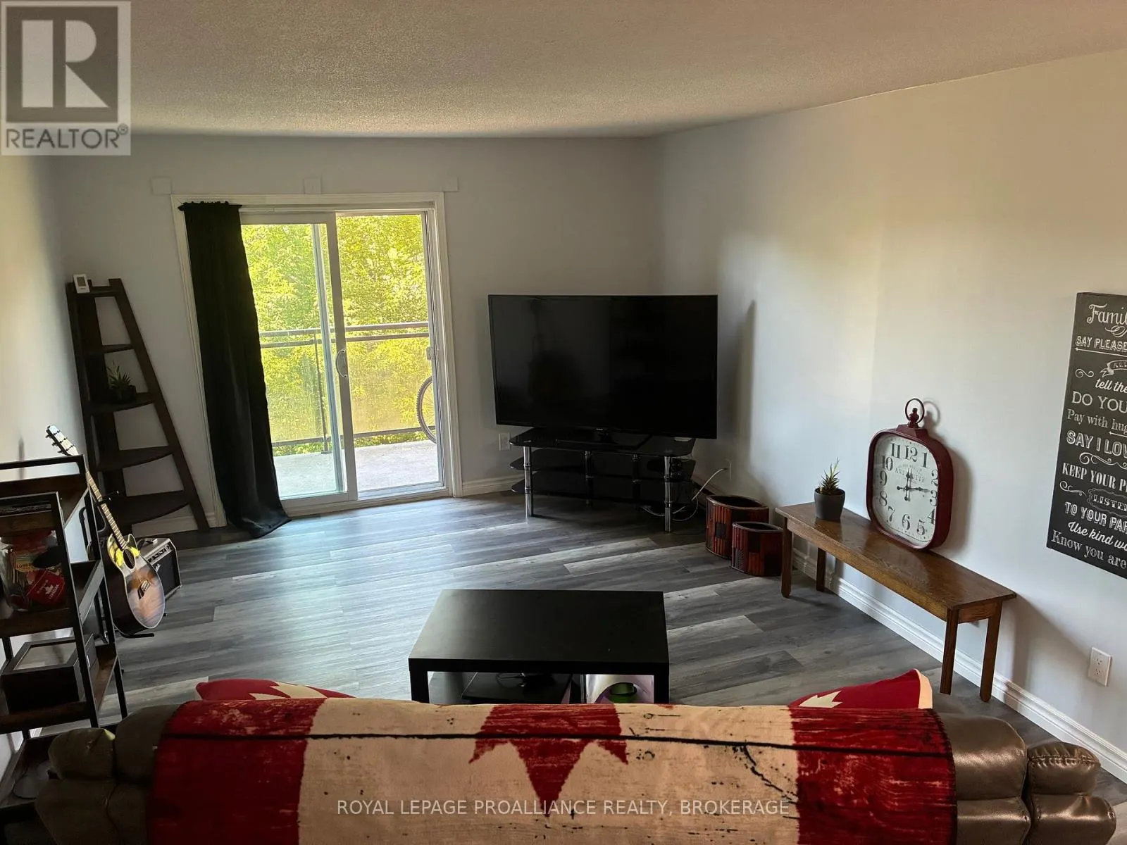 206 - 745 DAVIS DRIVE, #206