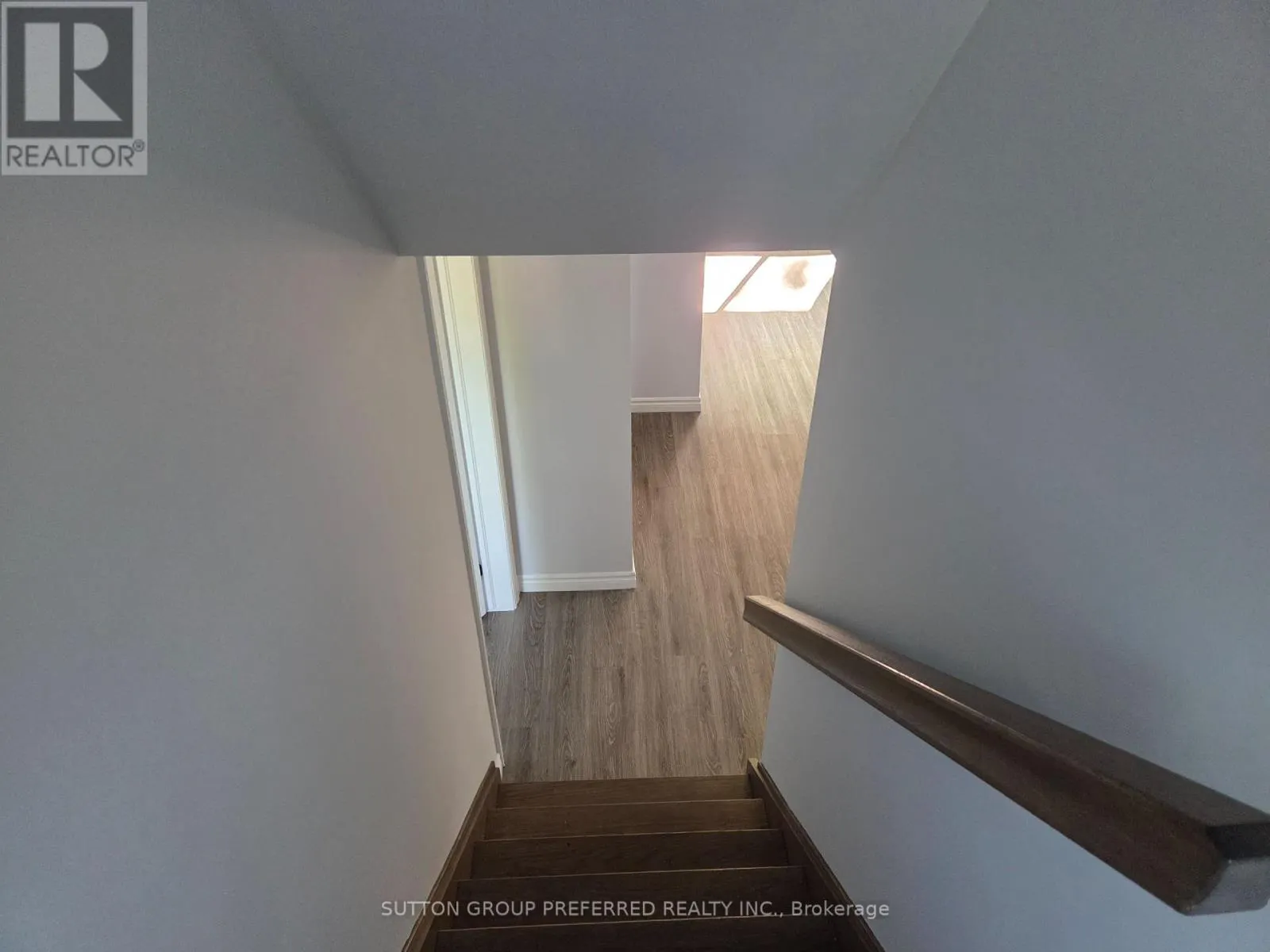 3 - 34 BAIN STREET, #3