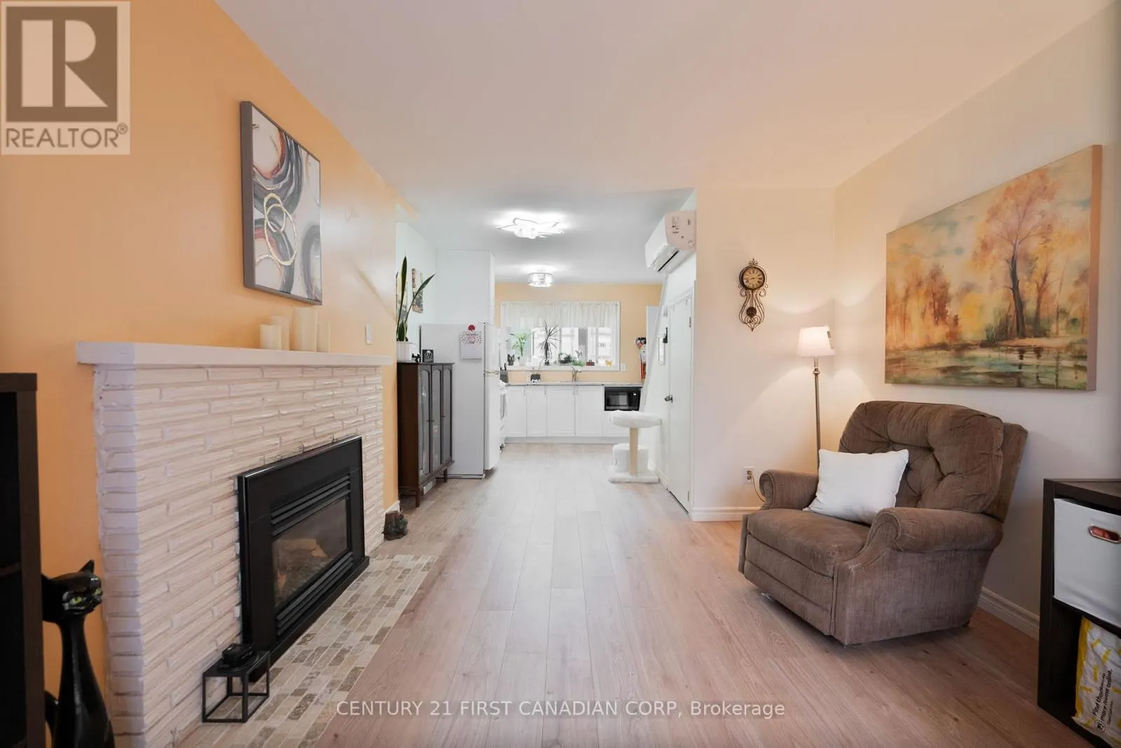 139 - 1090 KIPPS LANE, #139