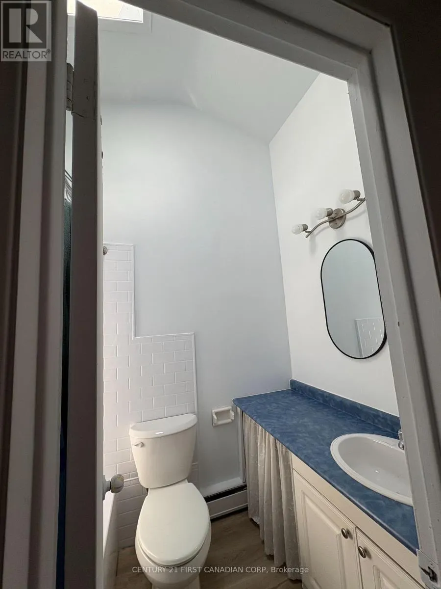 139 - 1090 KIPPS LANE, #139