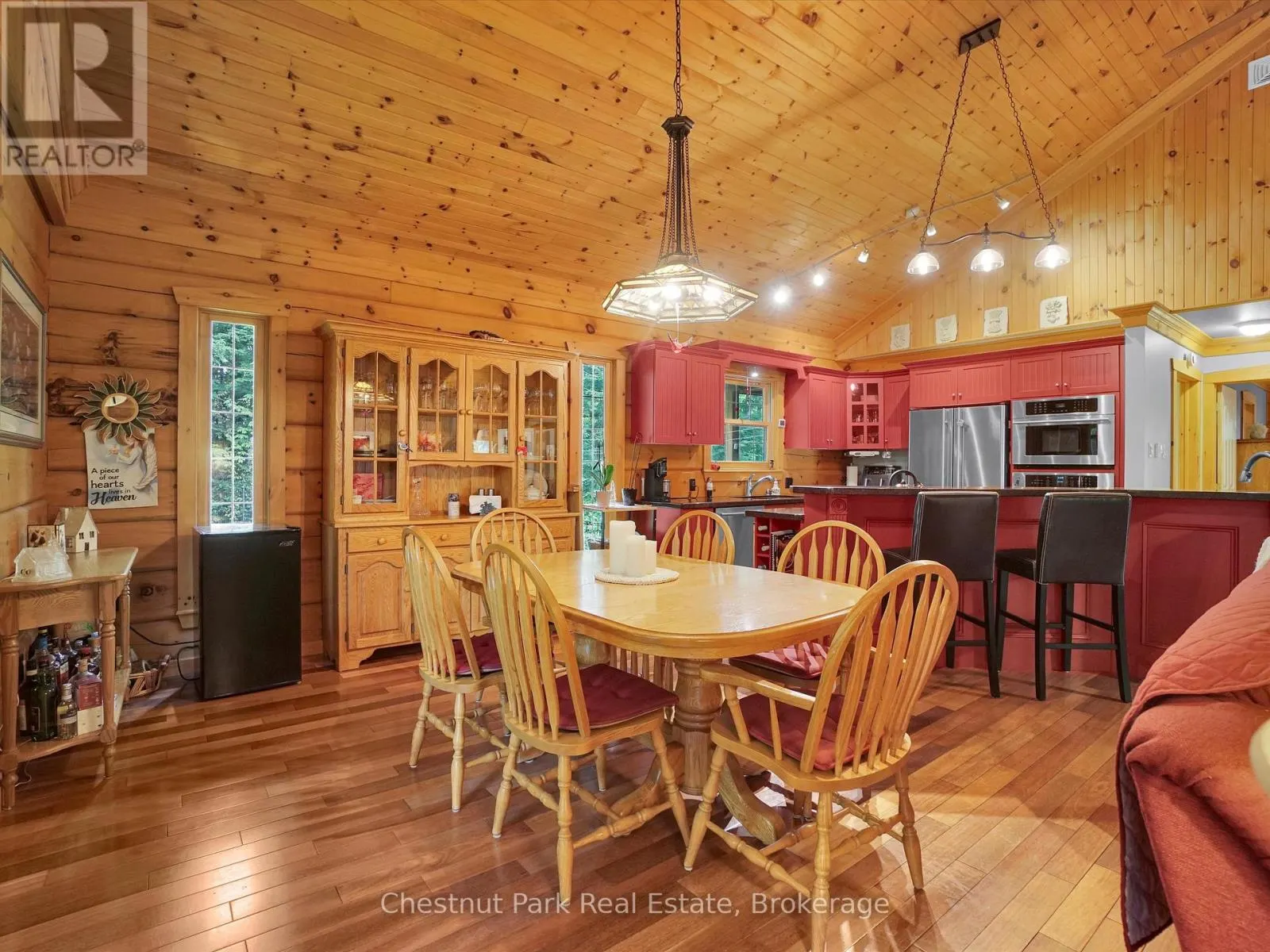 1300 DICKIE LAKE ROAD W