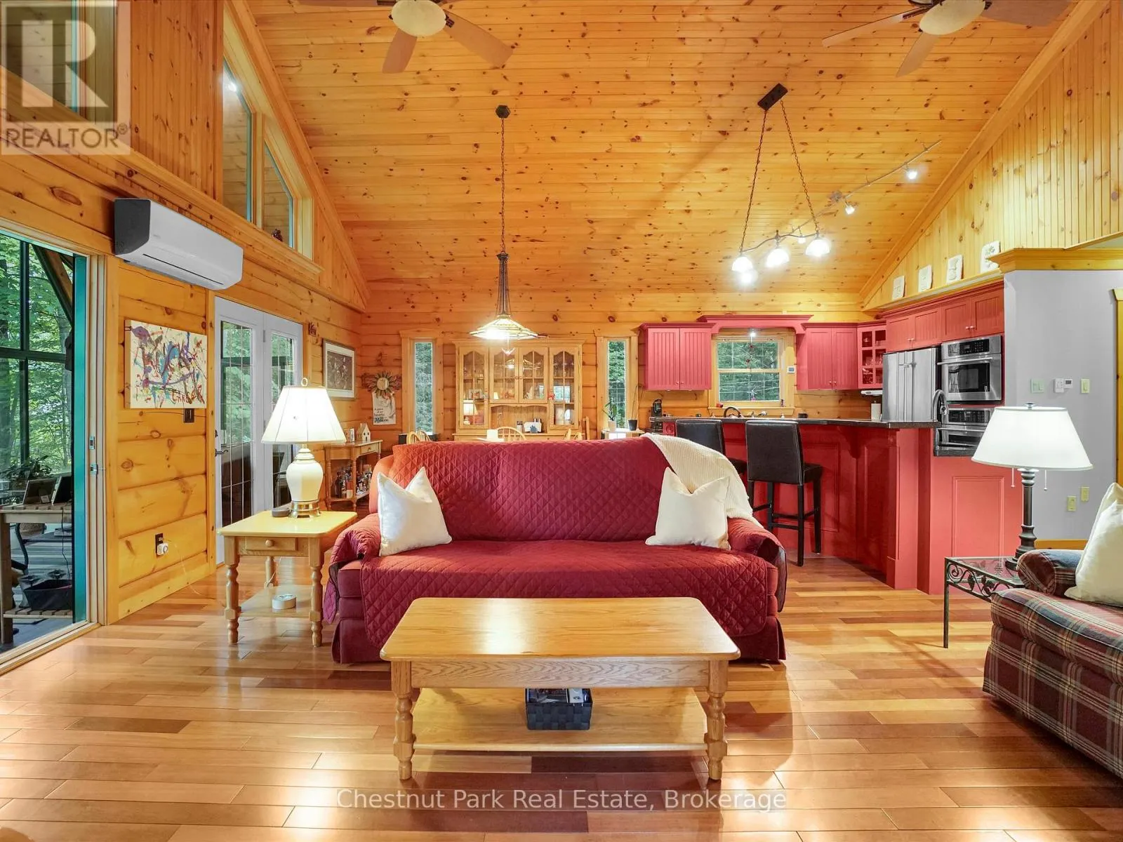 1300 DICKIE LAKE ROAD W