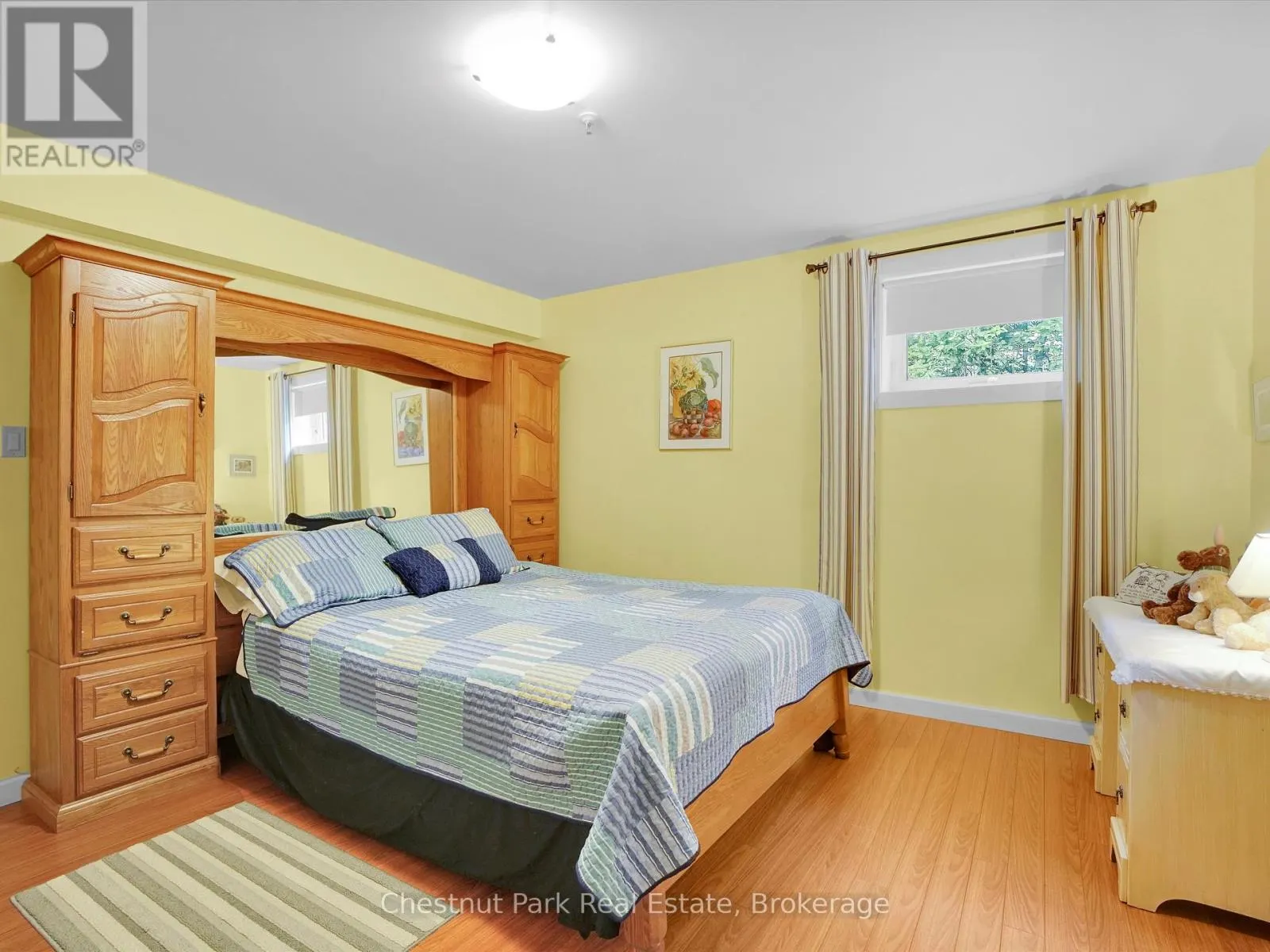 1300 DICKIE LAKE ROAD W