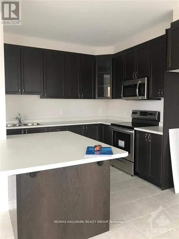 2307 WATERCOLOURS WAY