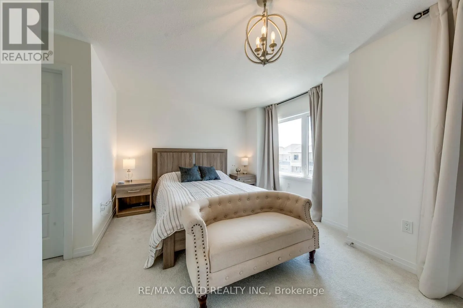 43 GEORGE BRIER DRIVE W