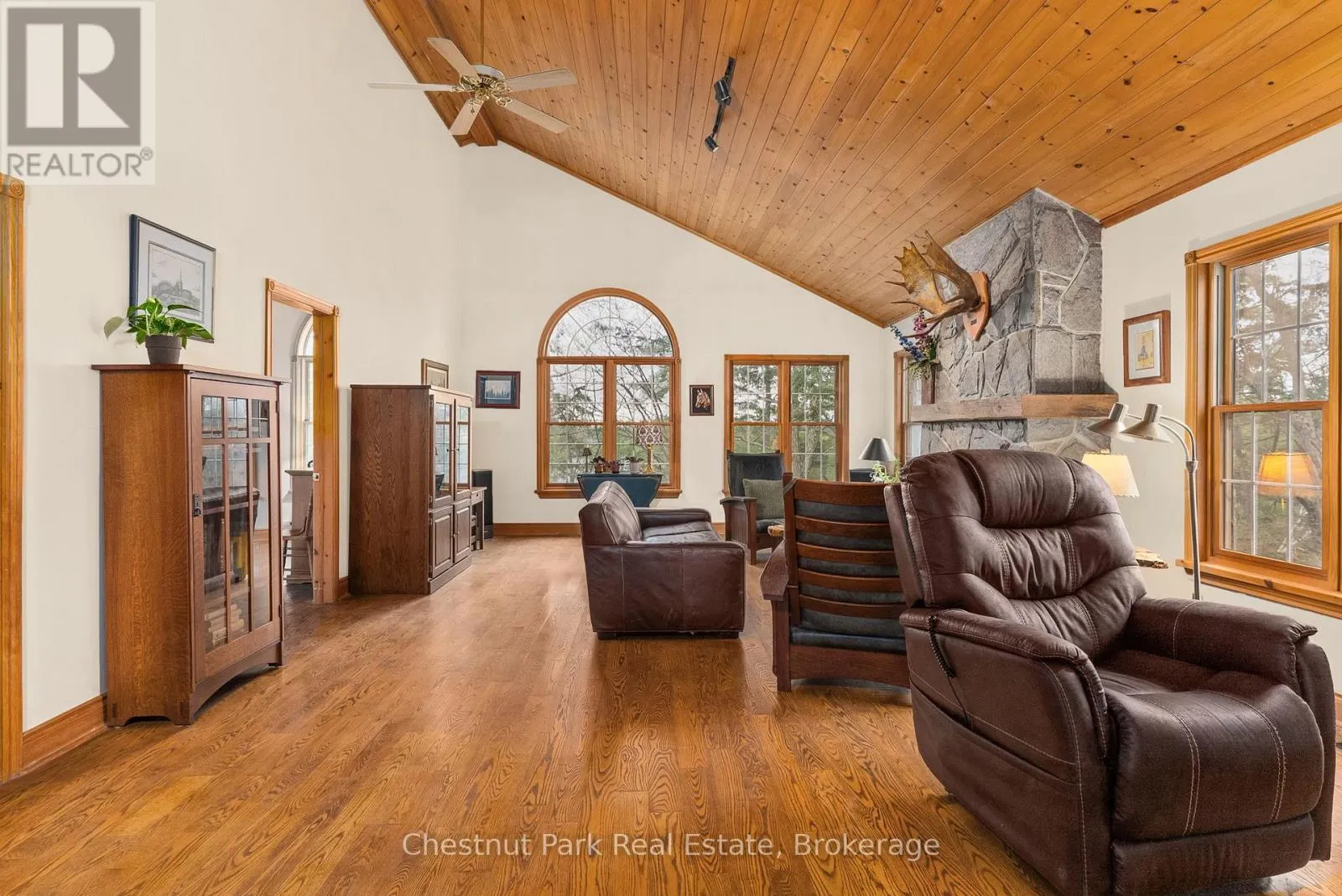 1143 LEONARD LAKE 1 ROAD