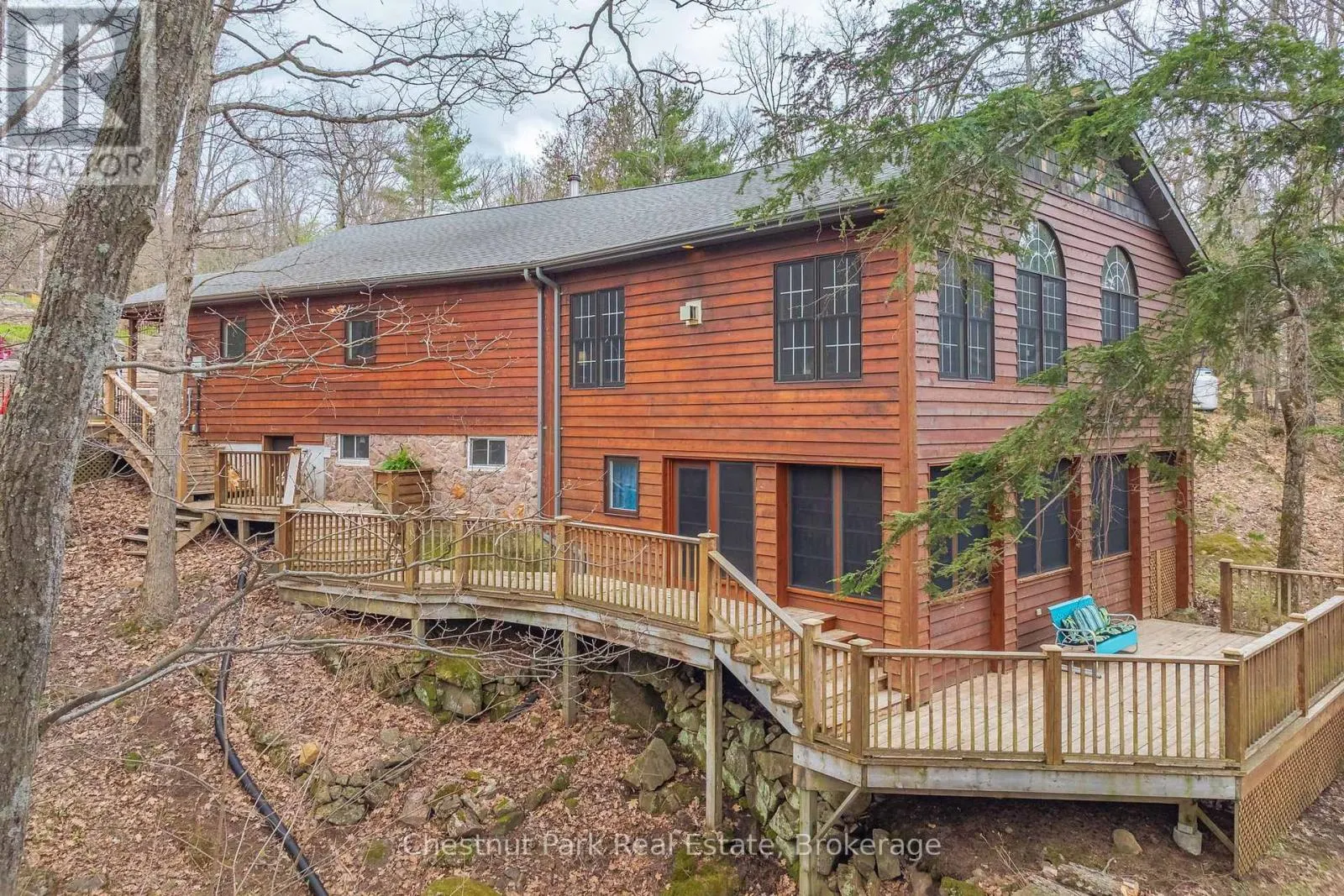 1143 LEONARD LAKE 1 ROAD