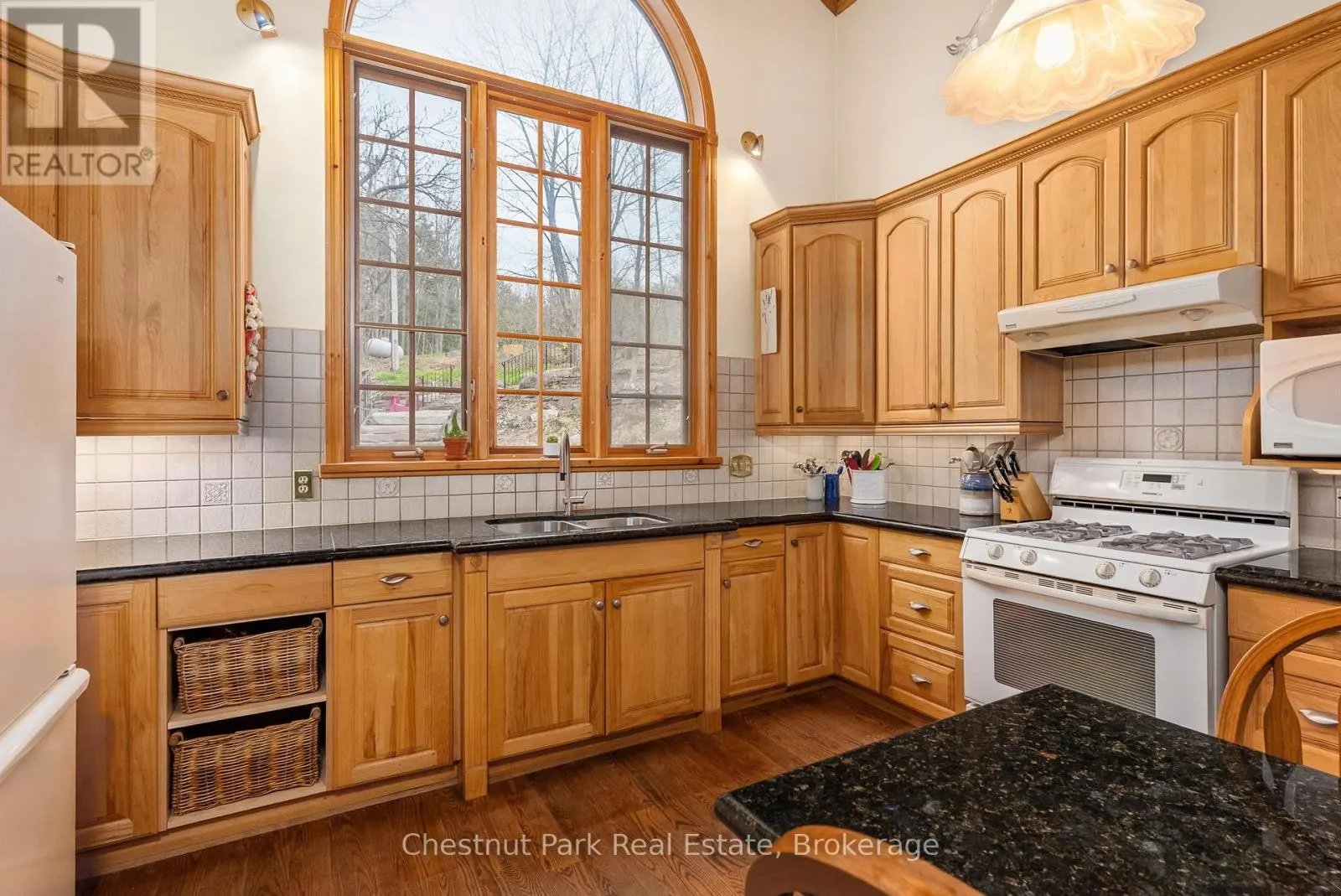 1143 LEONARD LAKE 1 ROAD