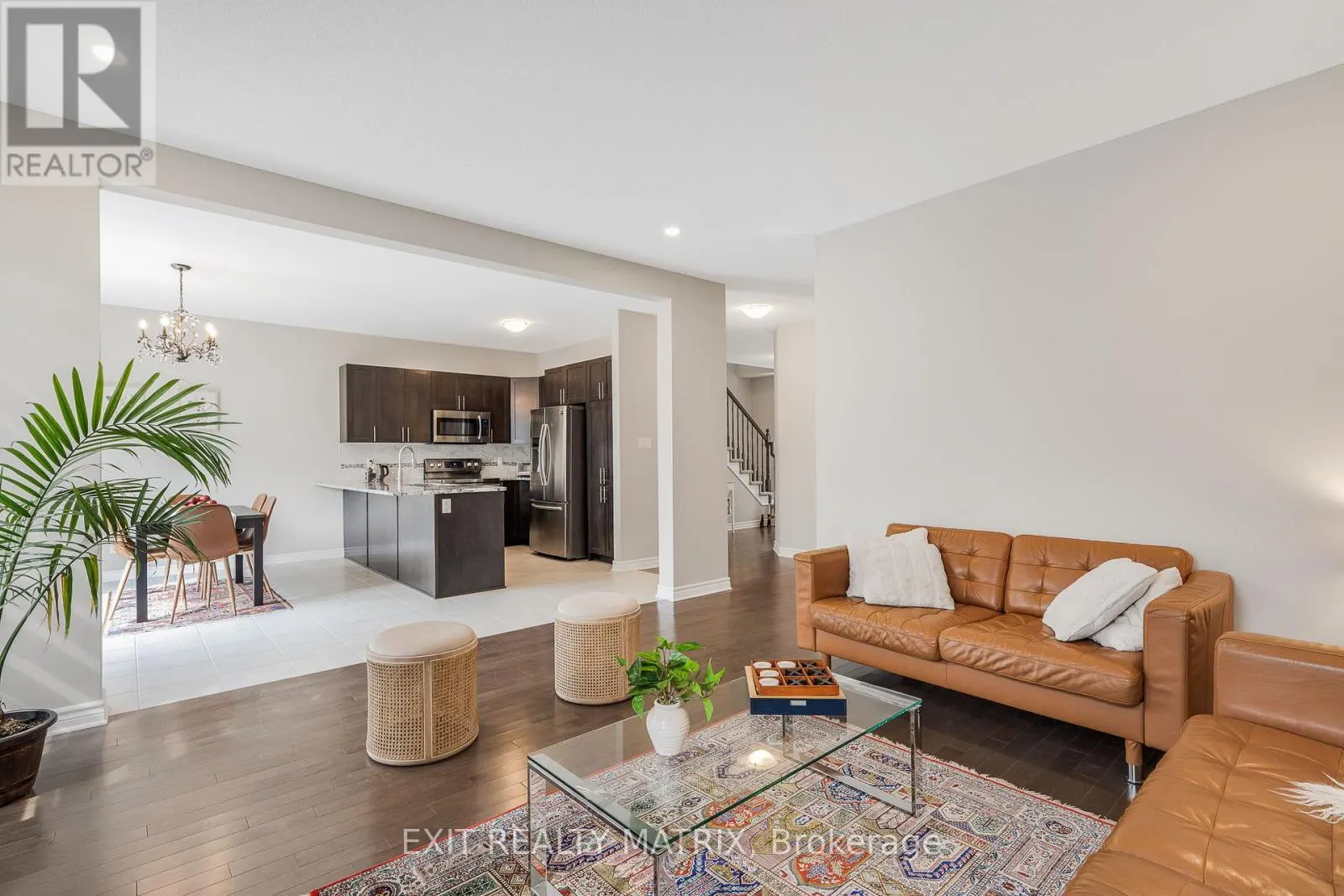 682 DECOEUR DRIVE