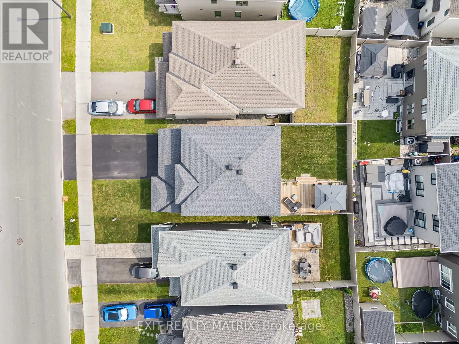 682 DECOEUR DRIVE