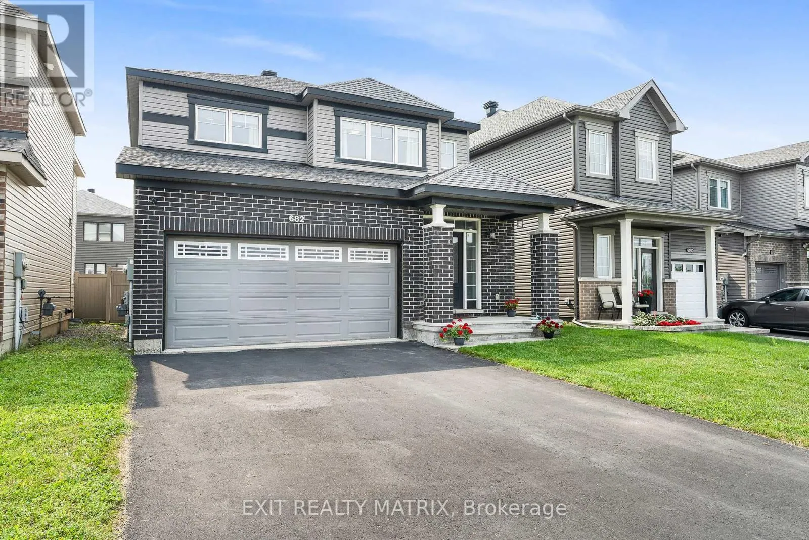 682 DECOEUR DRIVE