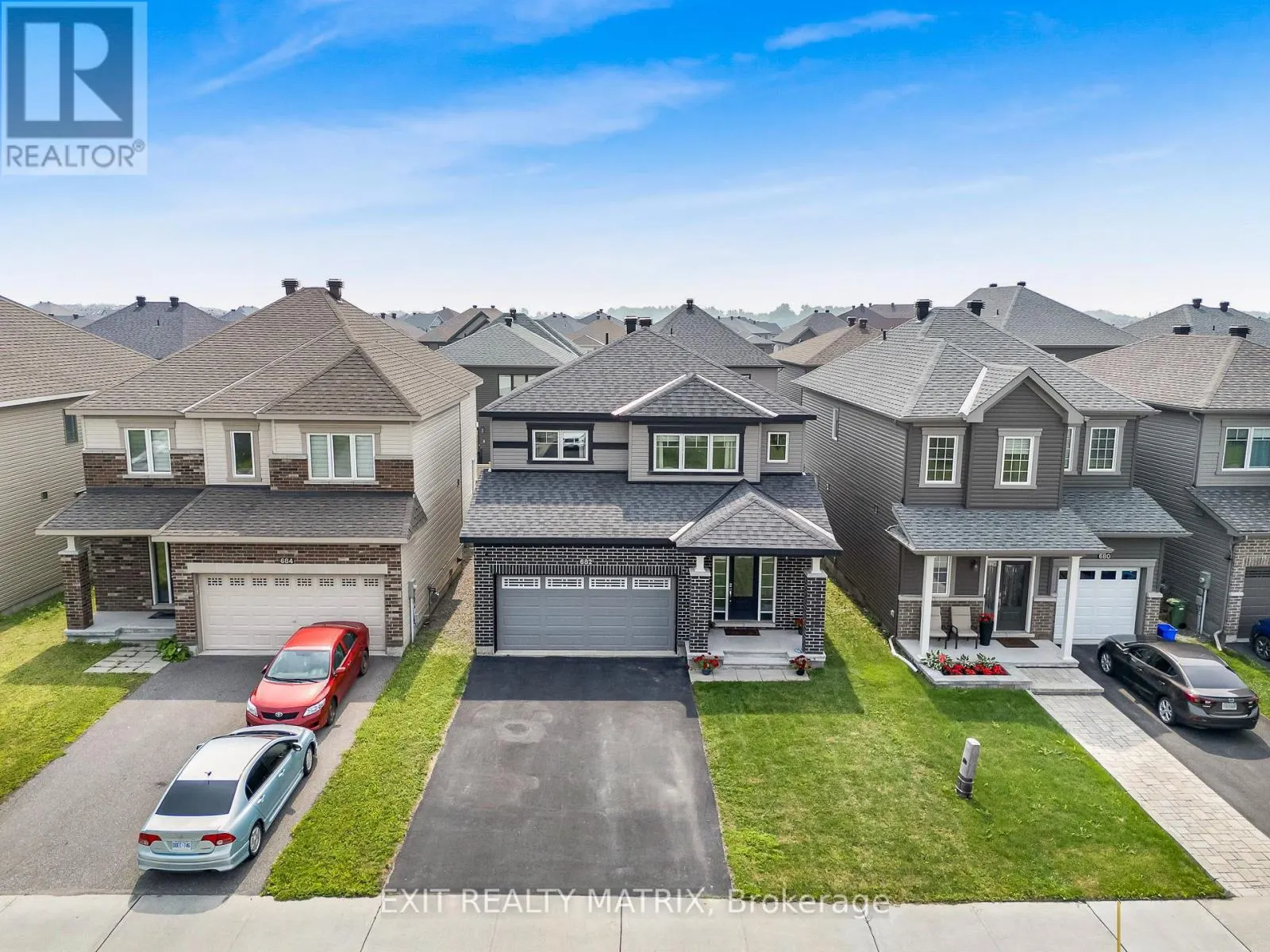 682 DECOEUR DRIVE