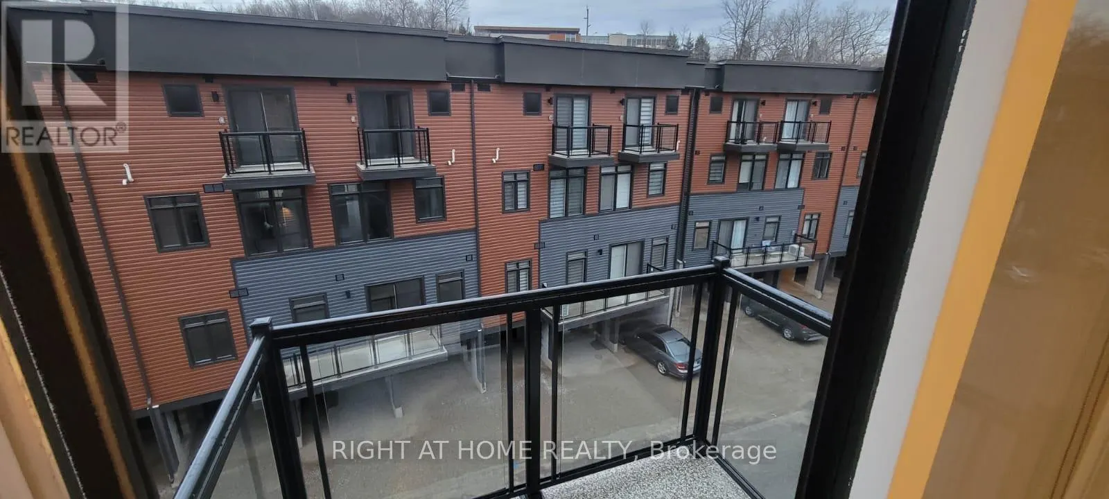 45 - 2 WILLOW STREET