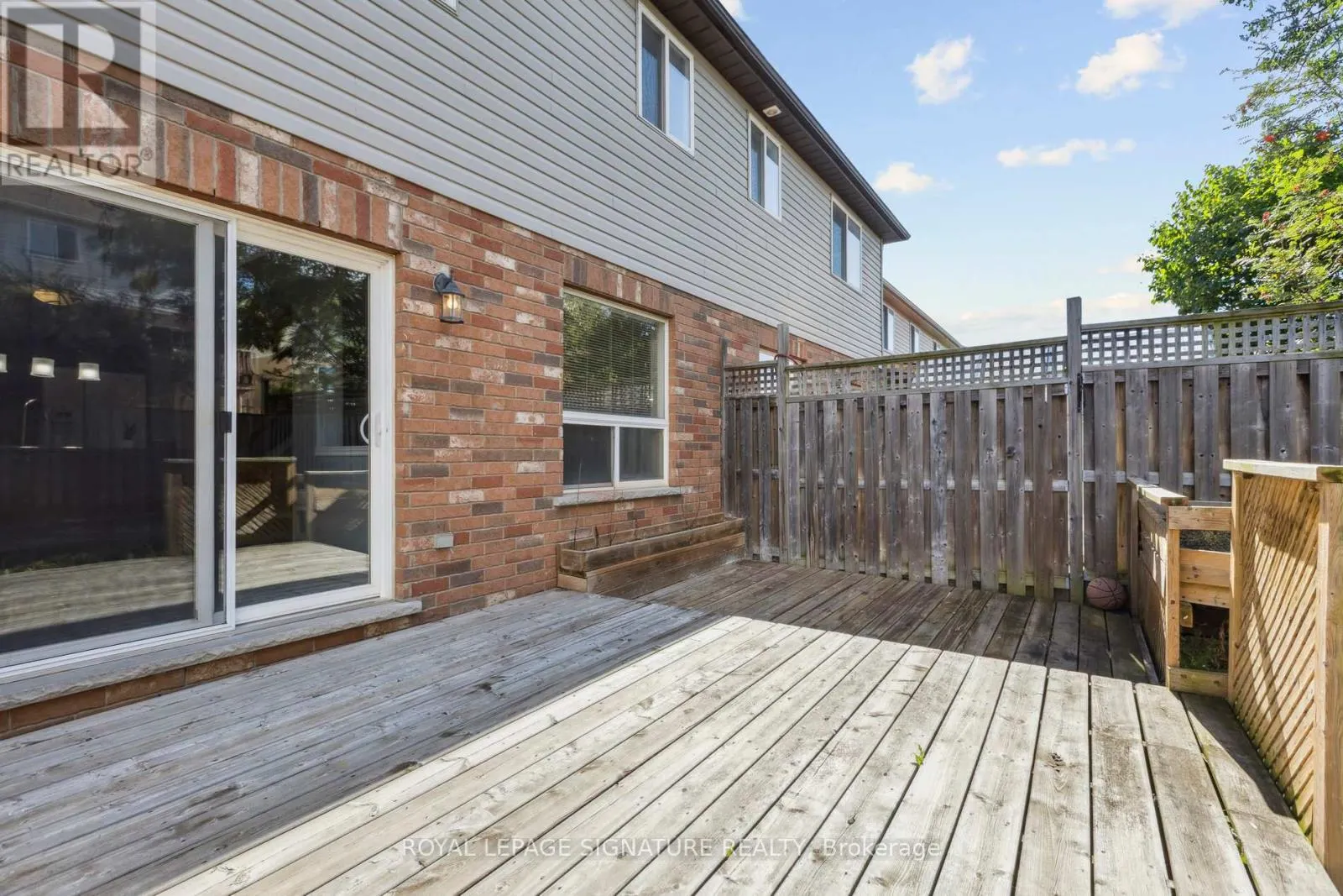 30 VIPOND STREET