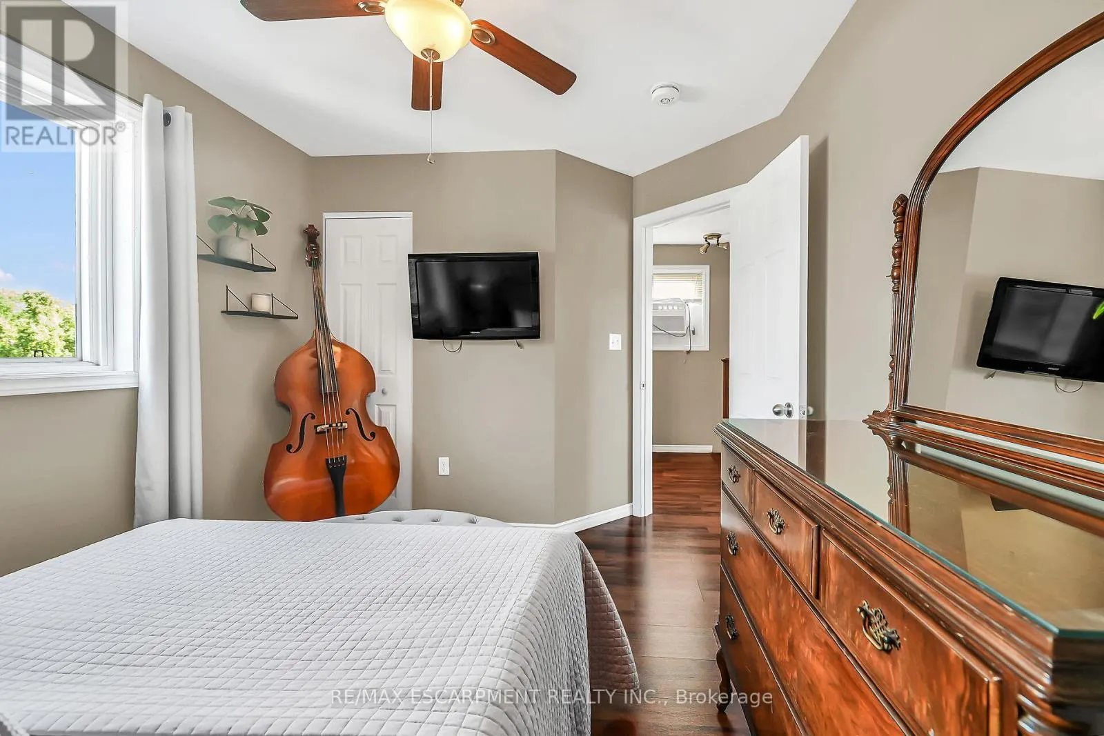 533 COCHRANE ROAD