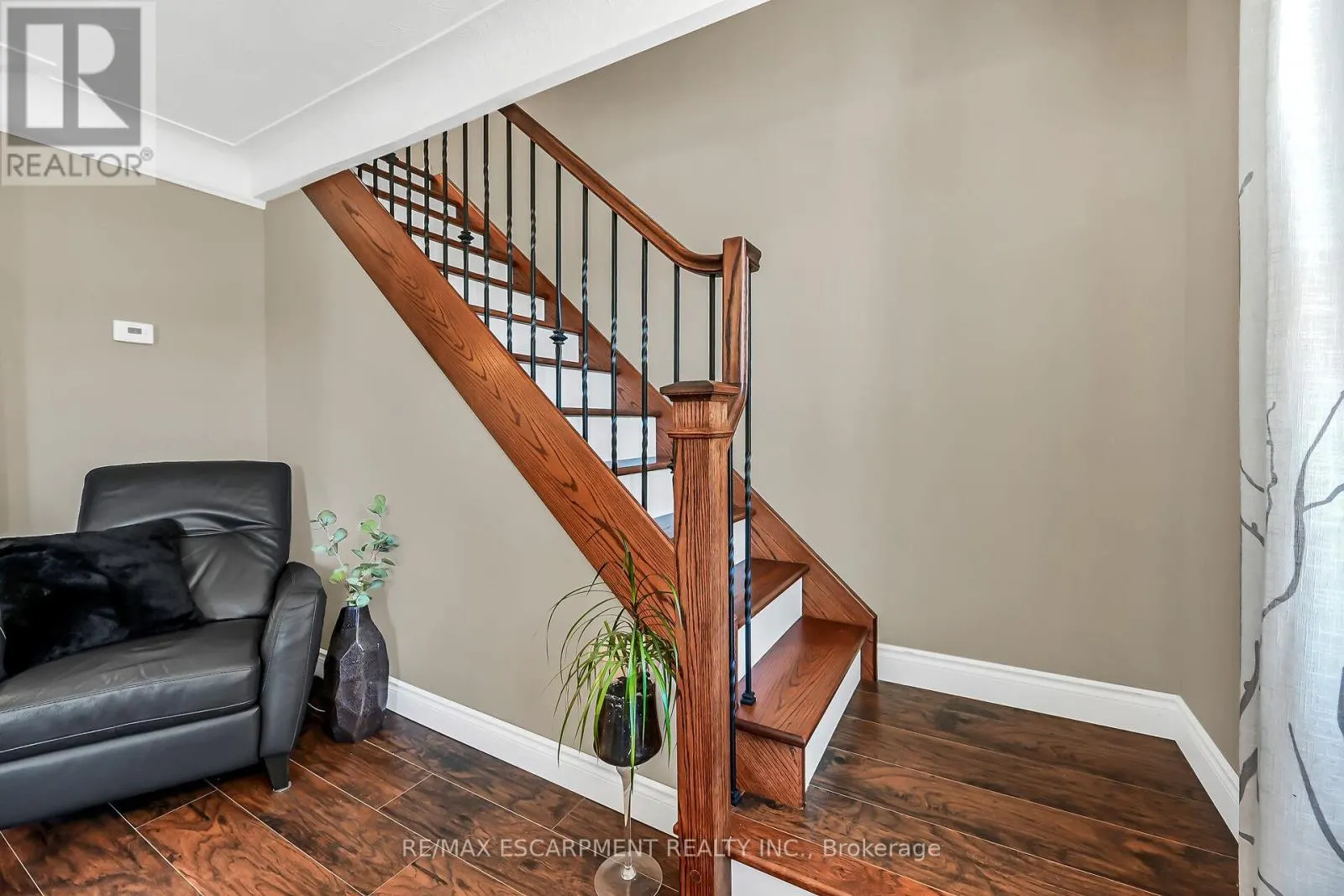 533 COCHRANE ROAD