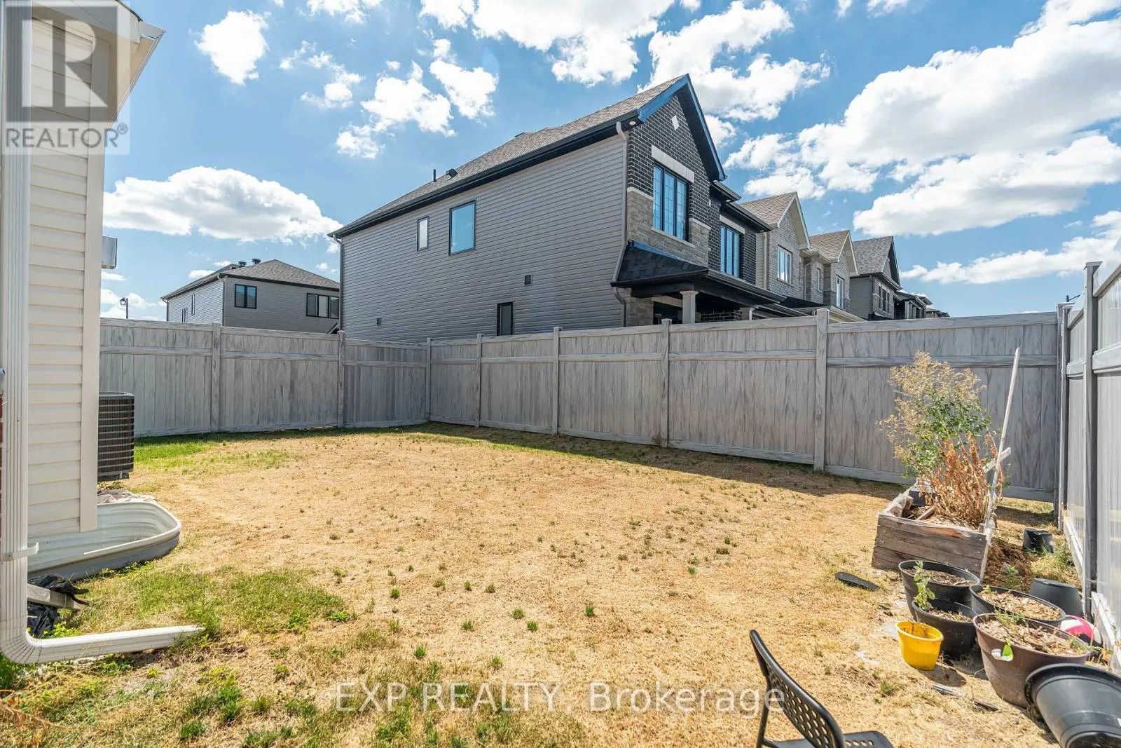 309 CLOYNE CRESCENT
