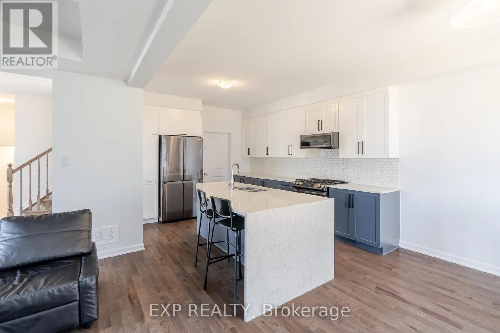 309 CLOYNE CRESCENT