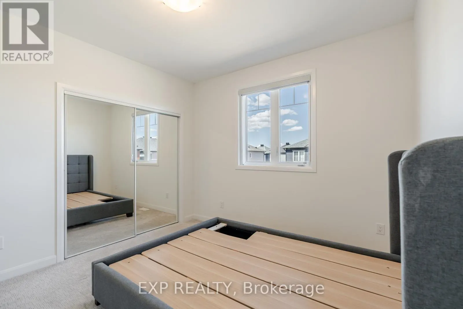 309 CLOYNE CRESCENT
