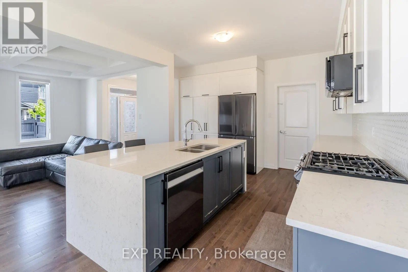 309 CLOYNE CRESCENT