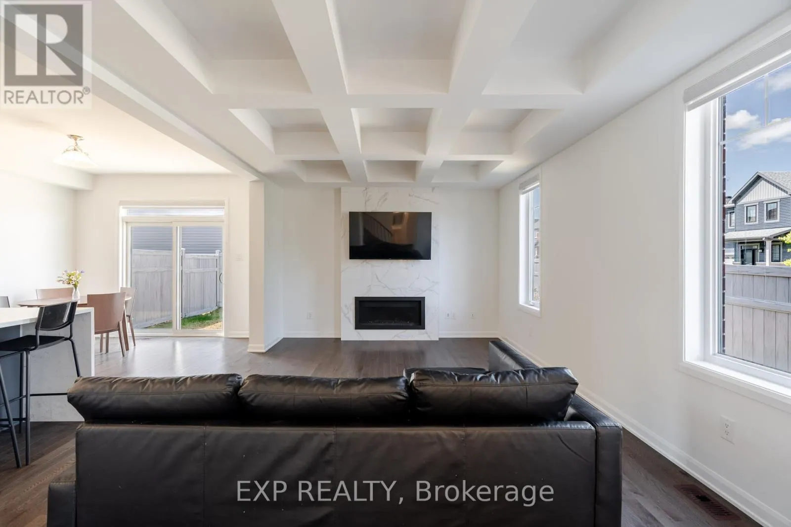 309 CLOYNE CRESCENT