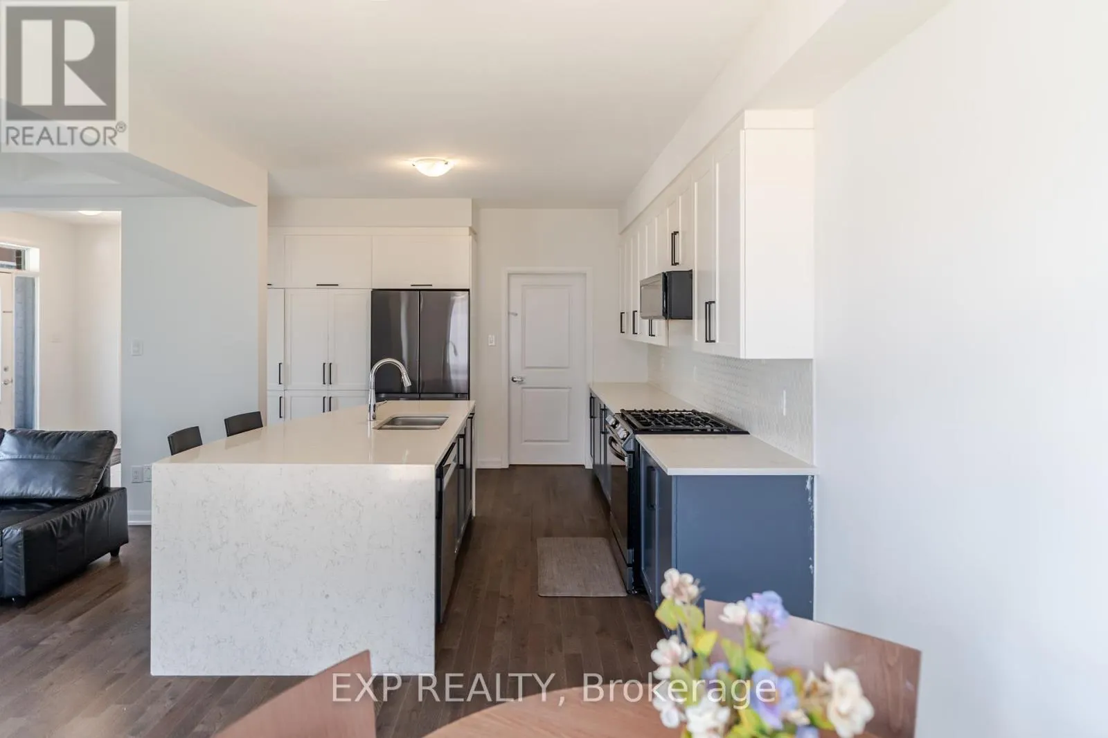 309 CLOYNE CRESCENT