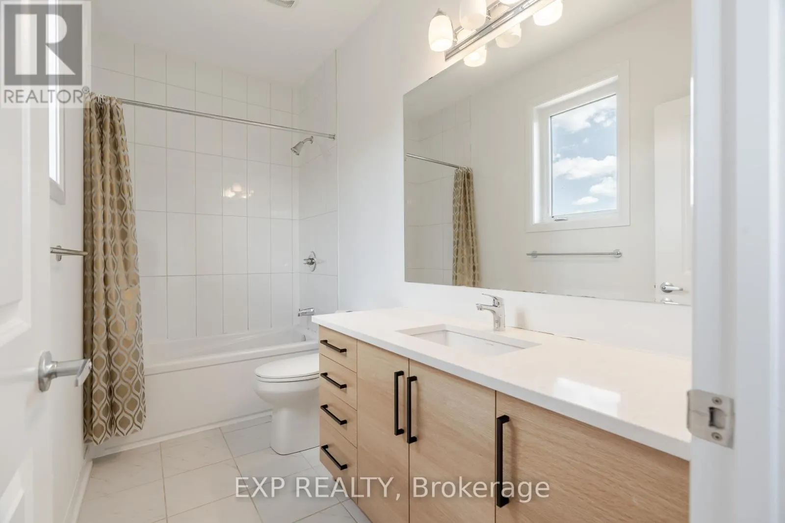 309 CLOYNE CRESCENT