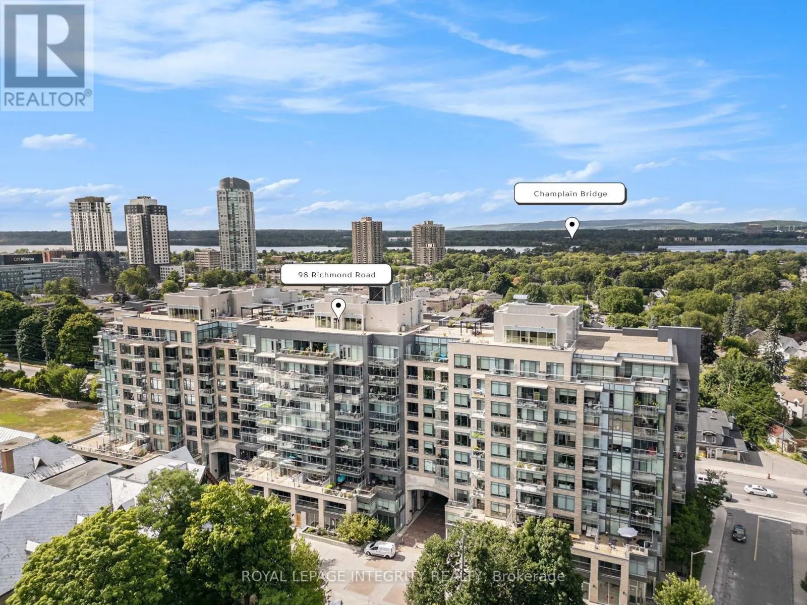 304 - 98 RICHMOND ROAD