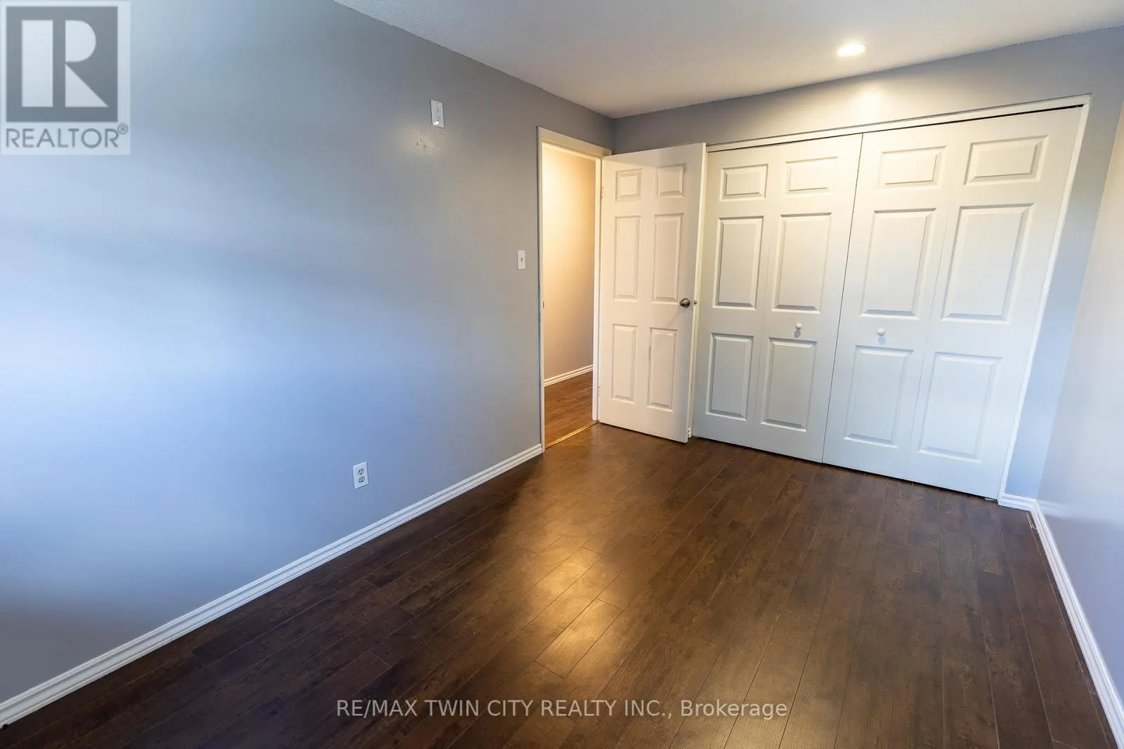 43 - 210 GLAMIS ROAD