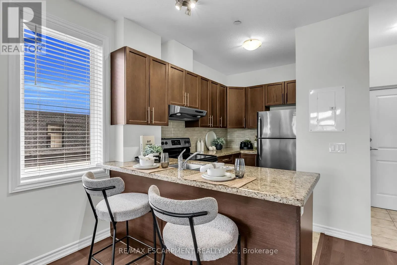 314 - 95 WILSON STREET W