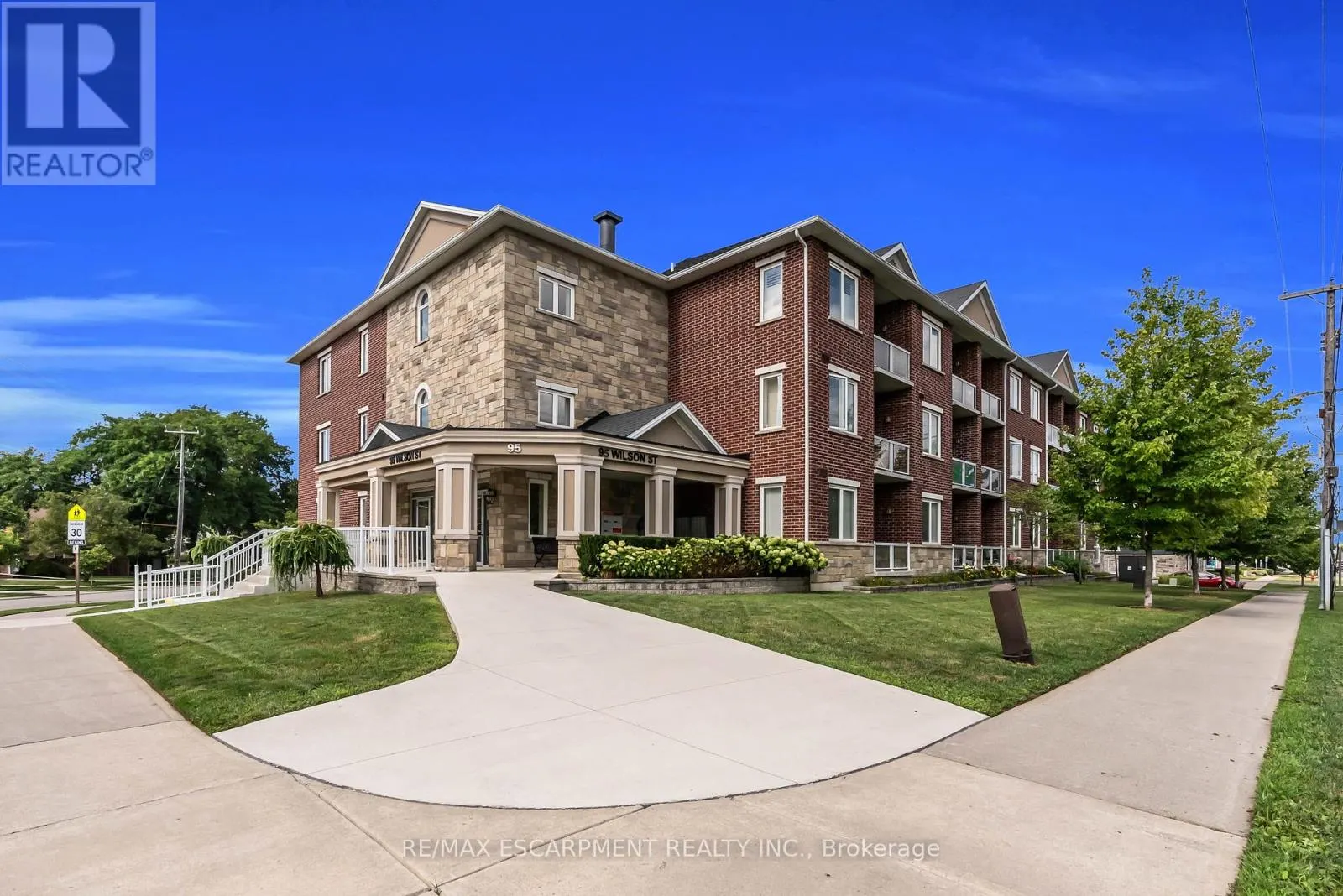 314 - 95 WILSON STREET W