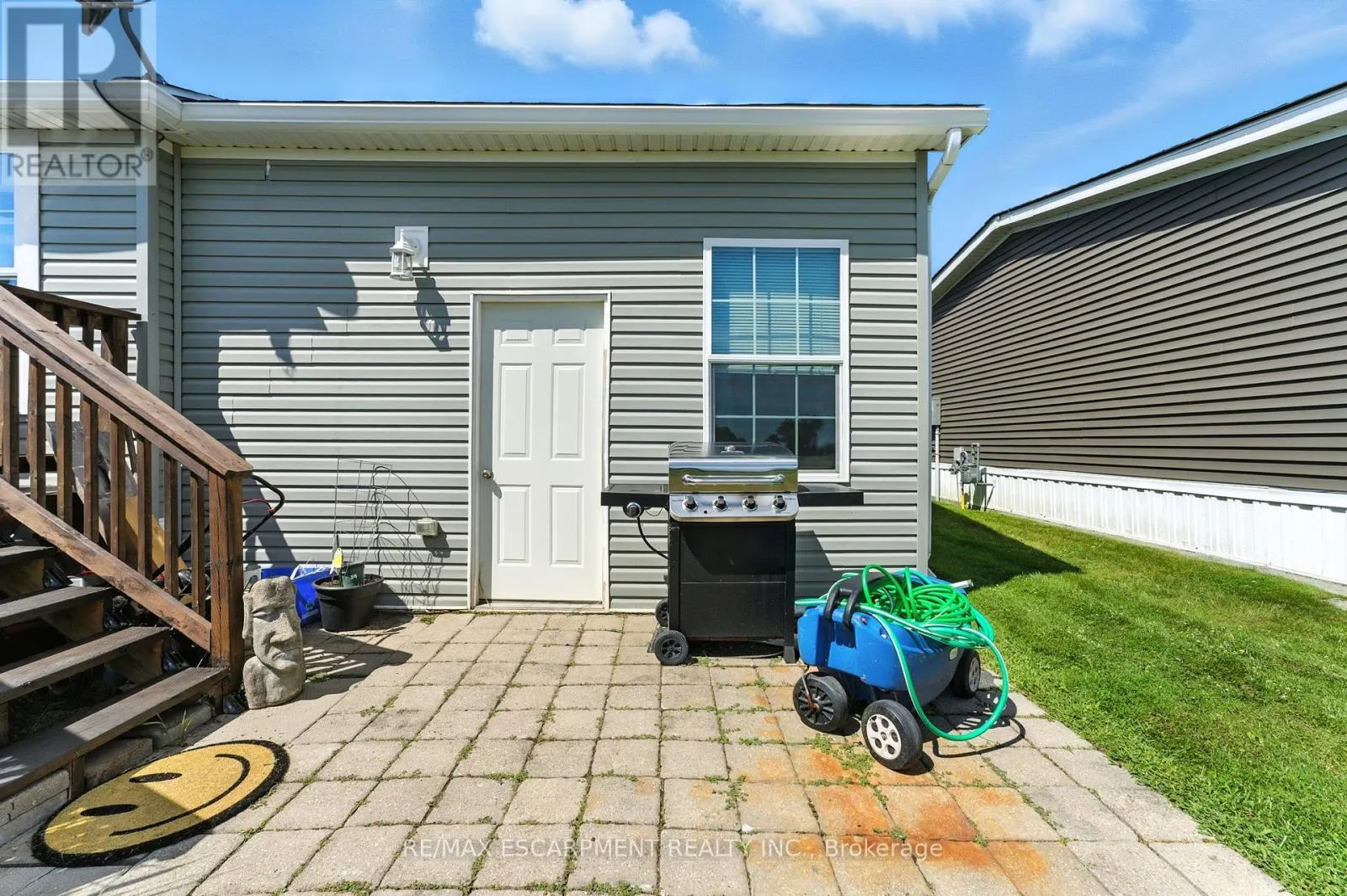 55 RIVERBEND CRESCENT