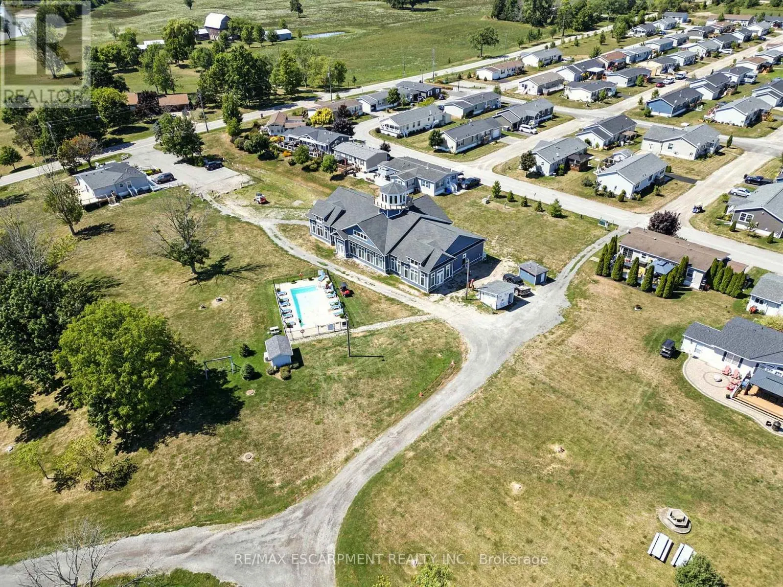 55 RIVERBEND CRESCENT