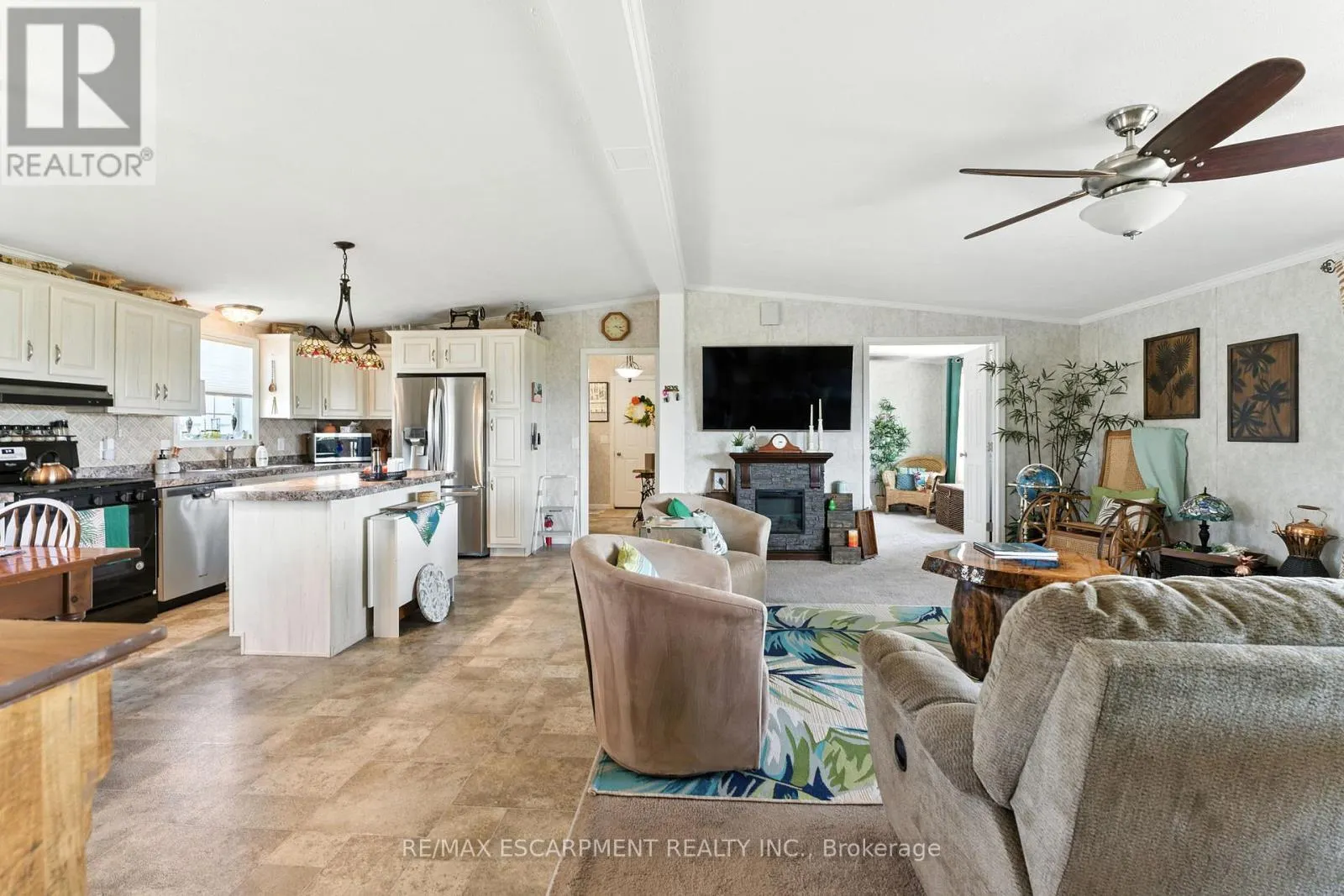 55 RIVERBEND CRESCENT