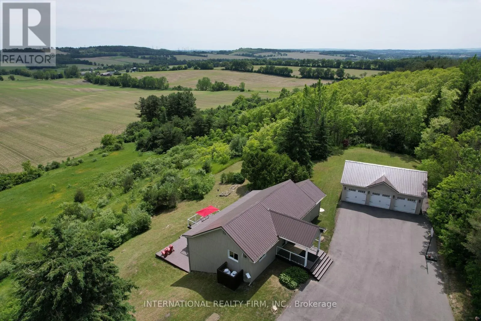8309 OAK RIDGES DRIVE