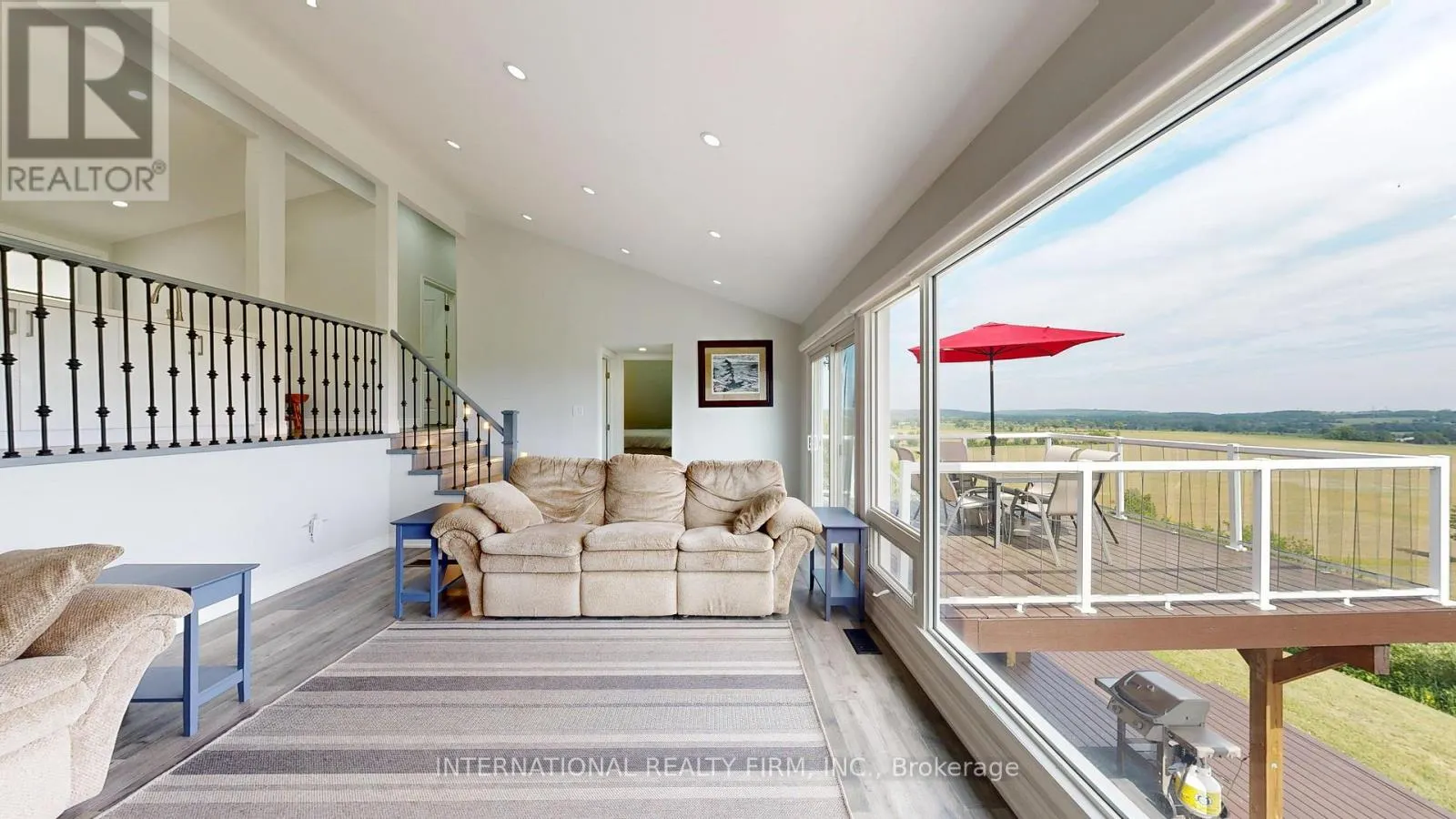 8309 OAK RIDGES DRIVE