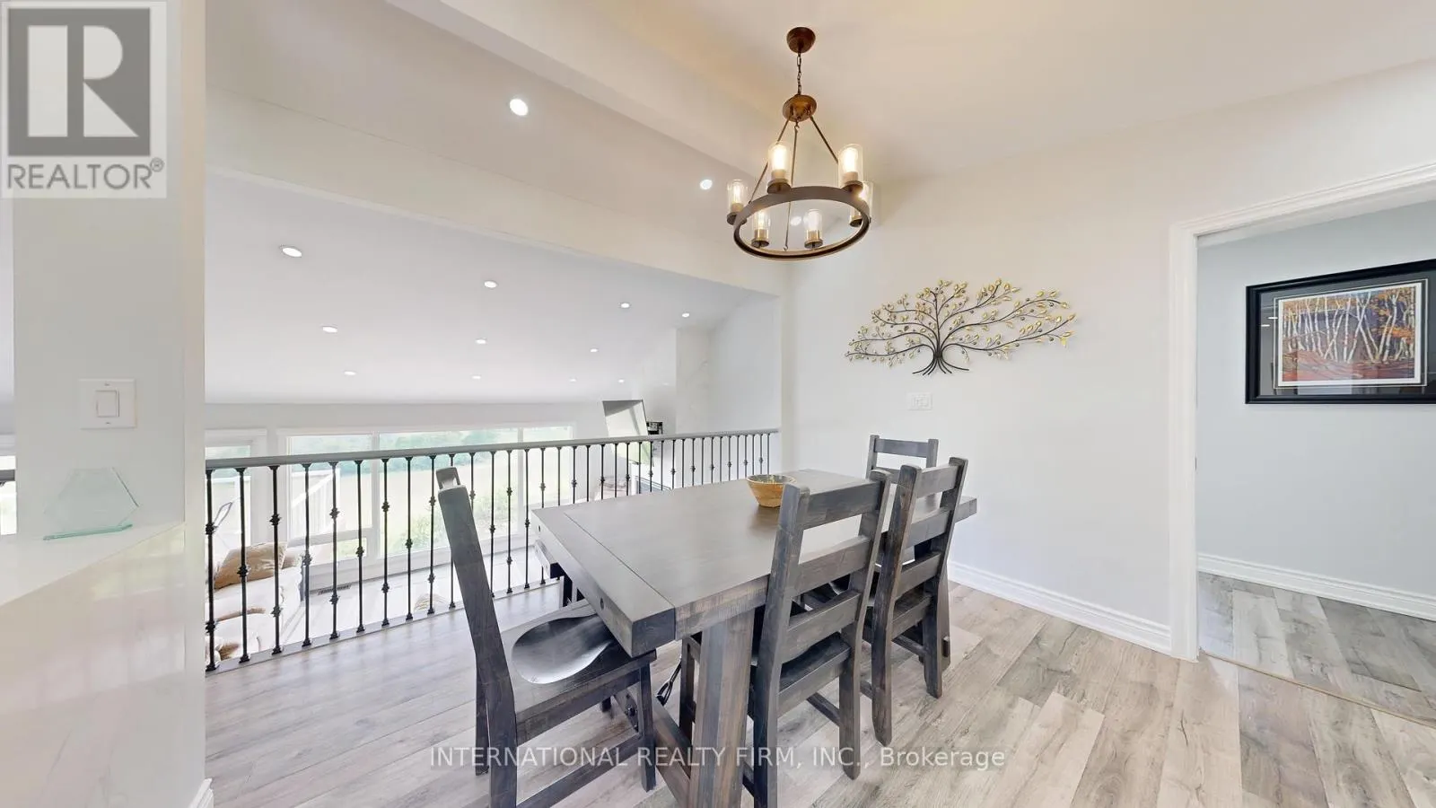 8309 OAK RIDGES DRIVE
