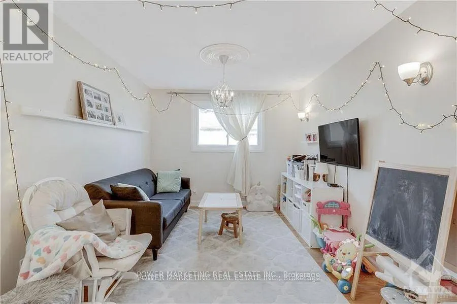29 COURTNEY ROAD