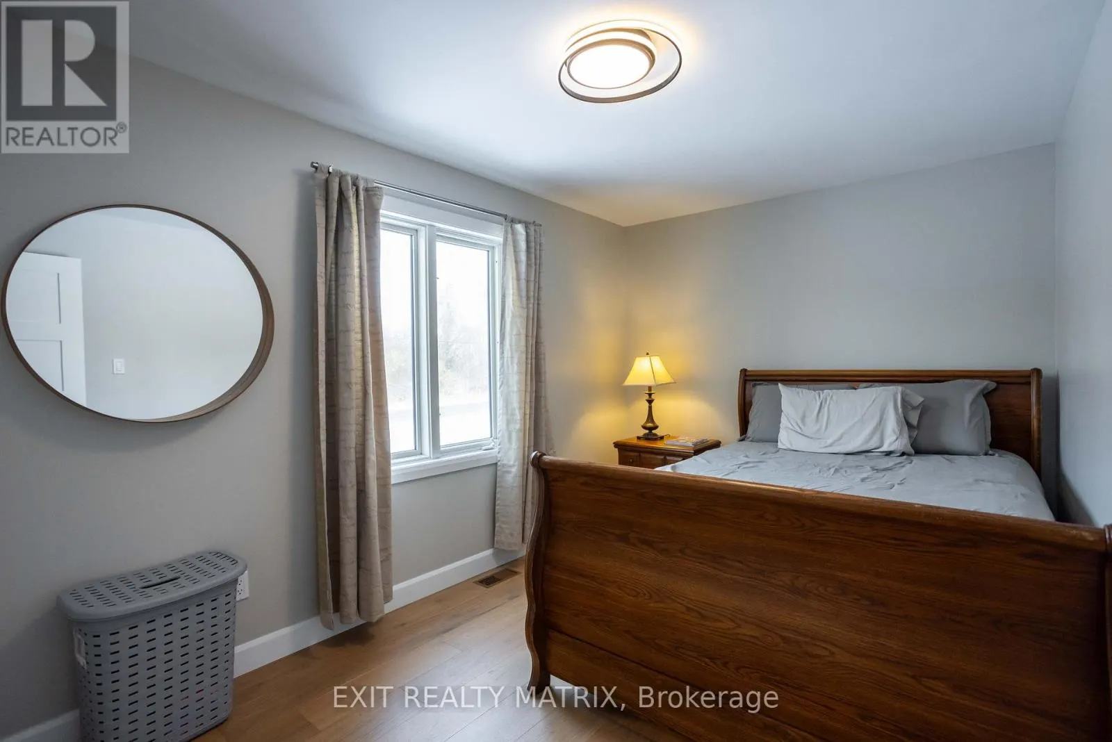 2418 RIDEAU ROAD